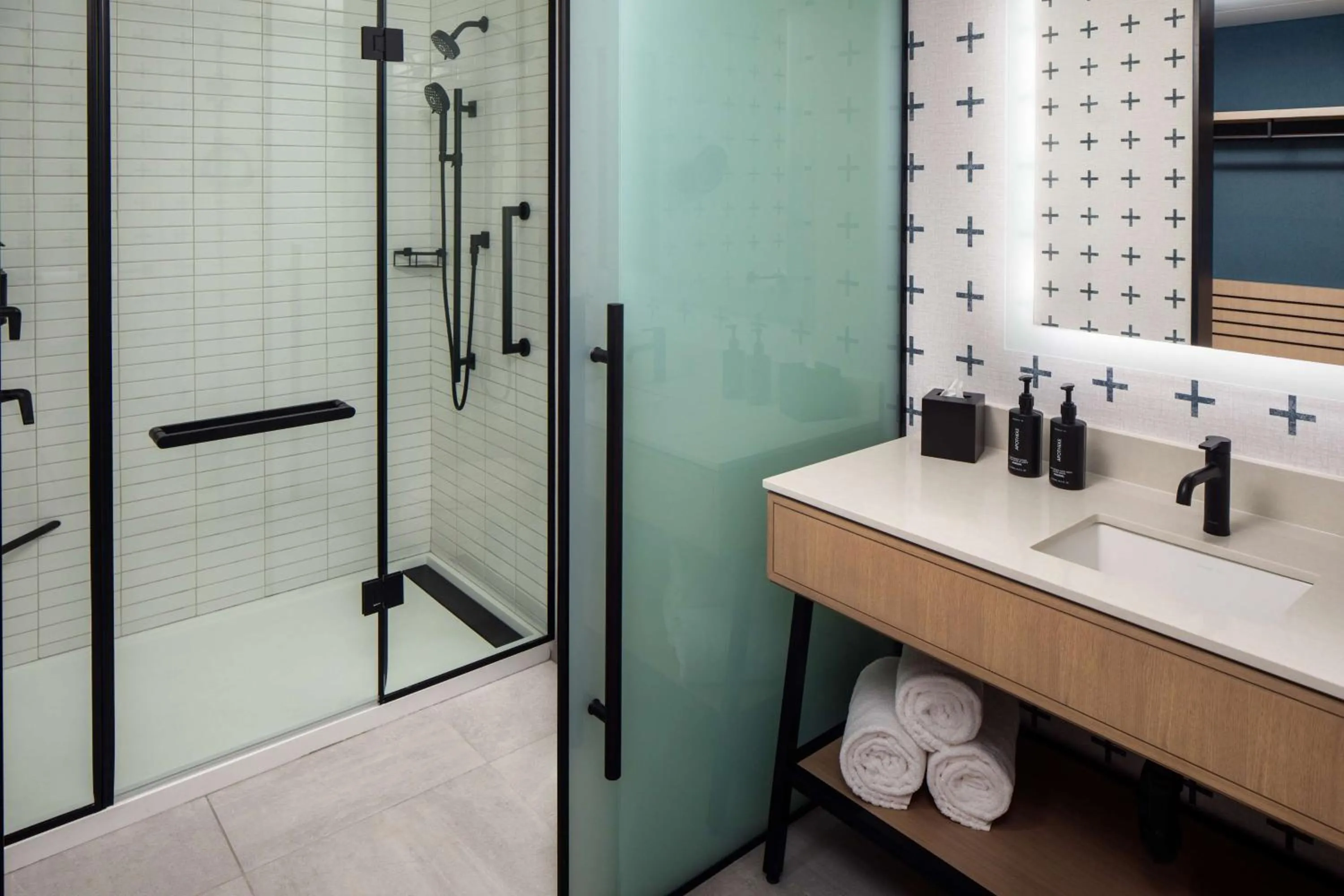 King Room with Park View in Canopy By Hilton Sioux Falls Downtown