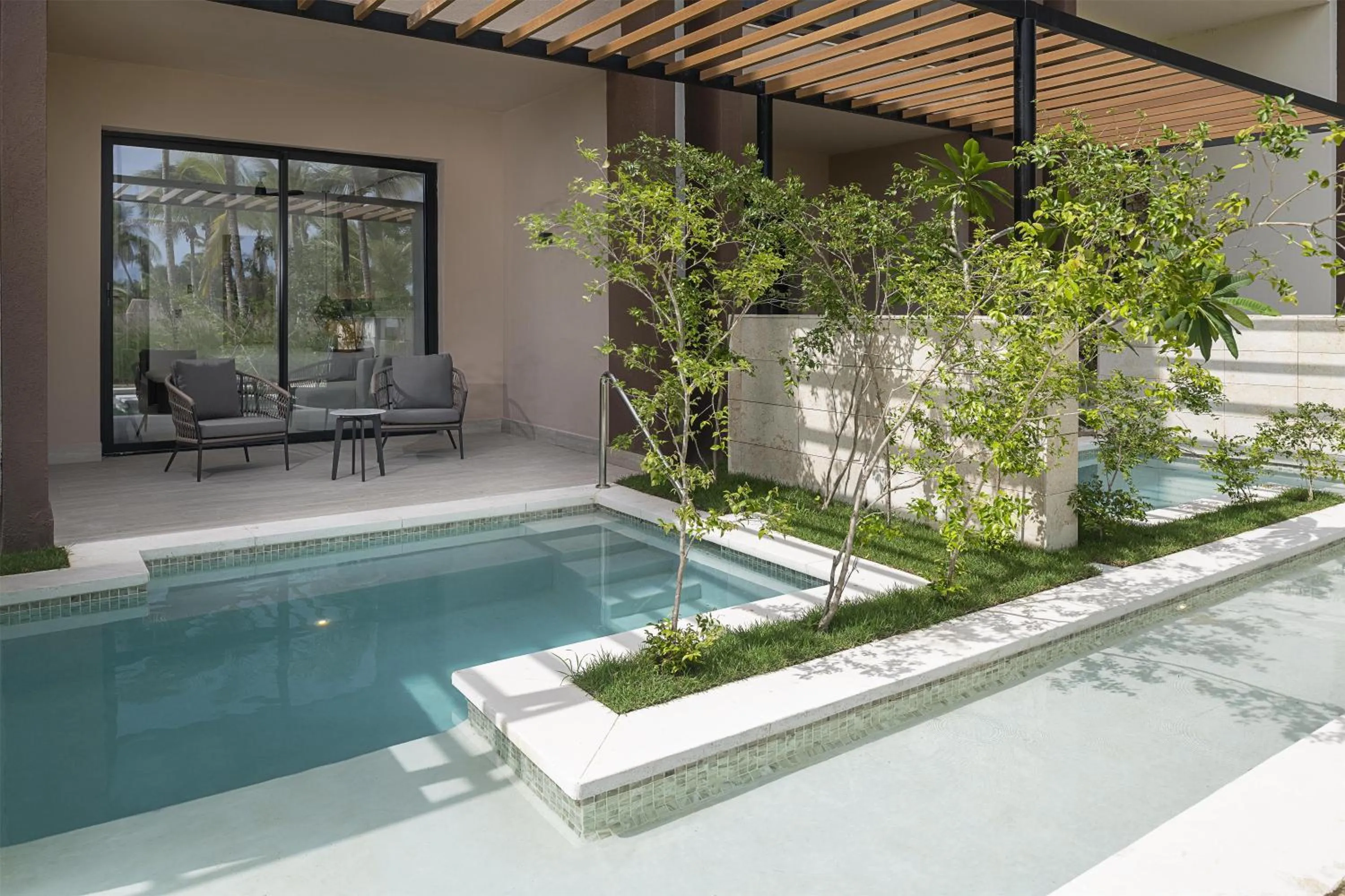 Queen Room with Two Queen Beds and Plunge Pool - single occupancy - Beachfront in Zemi Miches Punta Cana All-Inclusive Resort, Curio by Hilton