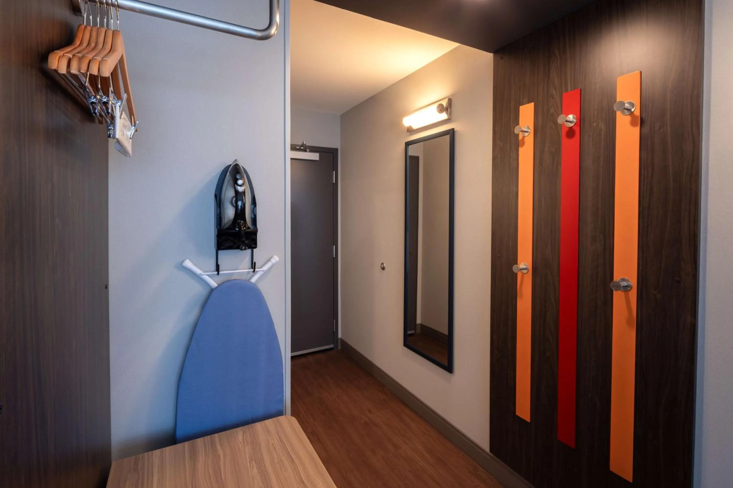 Queen Room with Two Queen Beds - Hearing Access in Tru By Hilton Yakima Airport