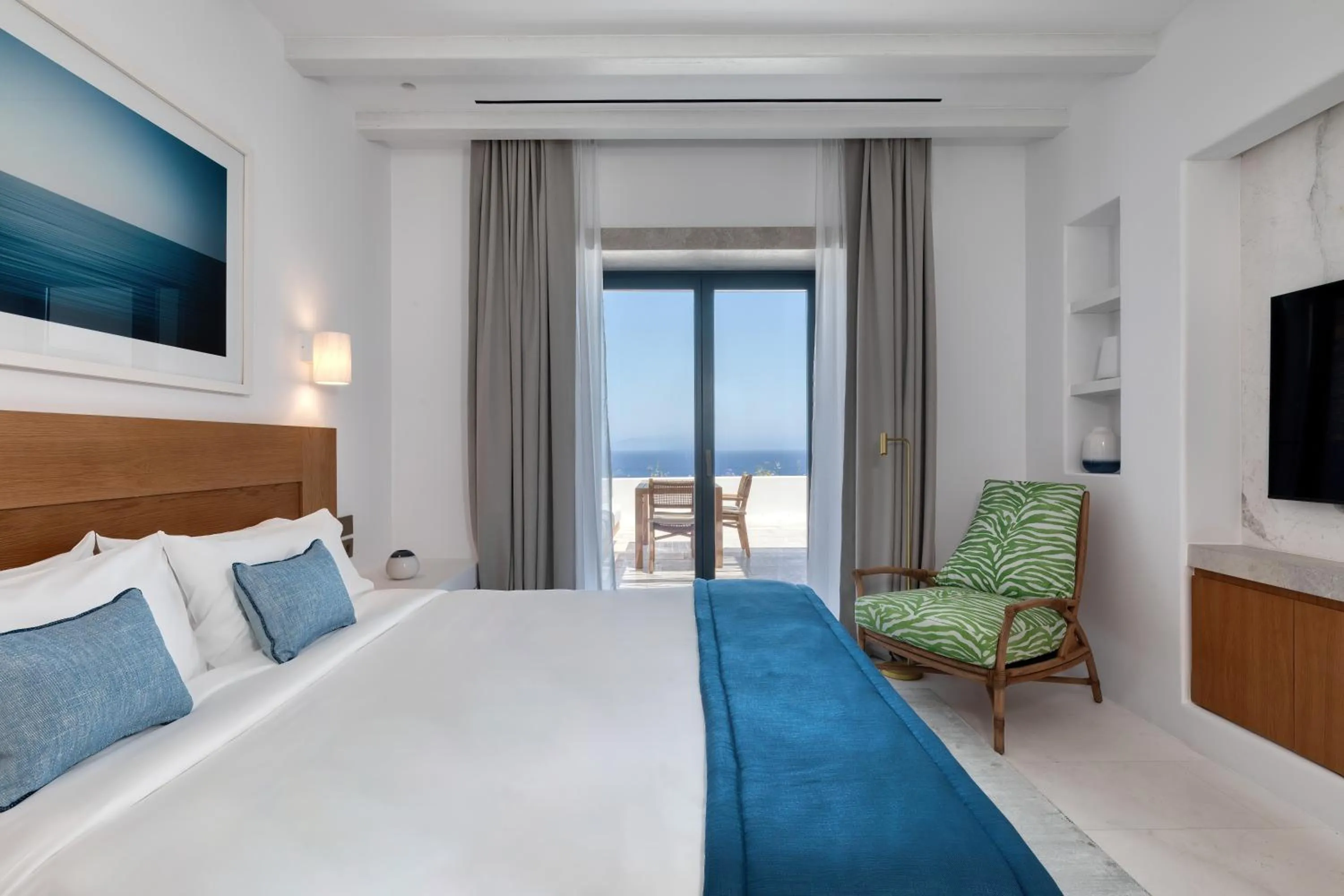 Premium Sea View Suite in Sandblu Resort