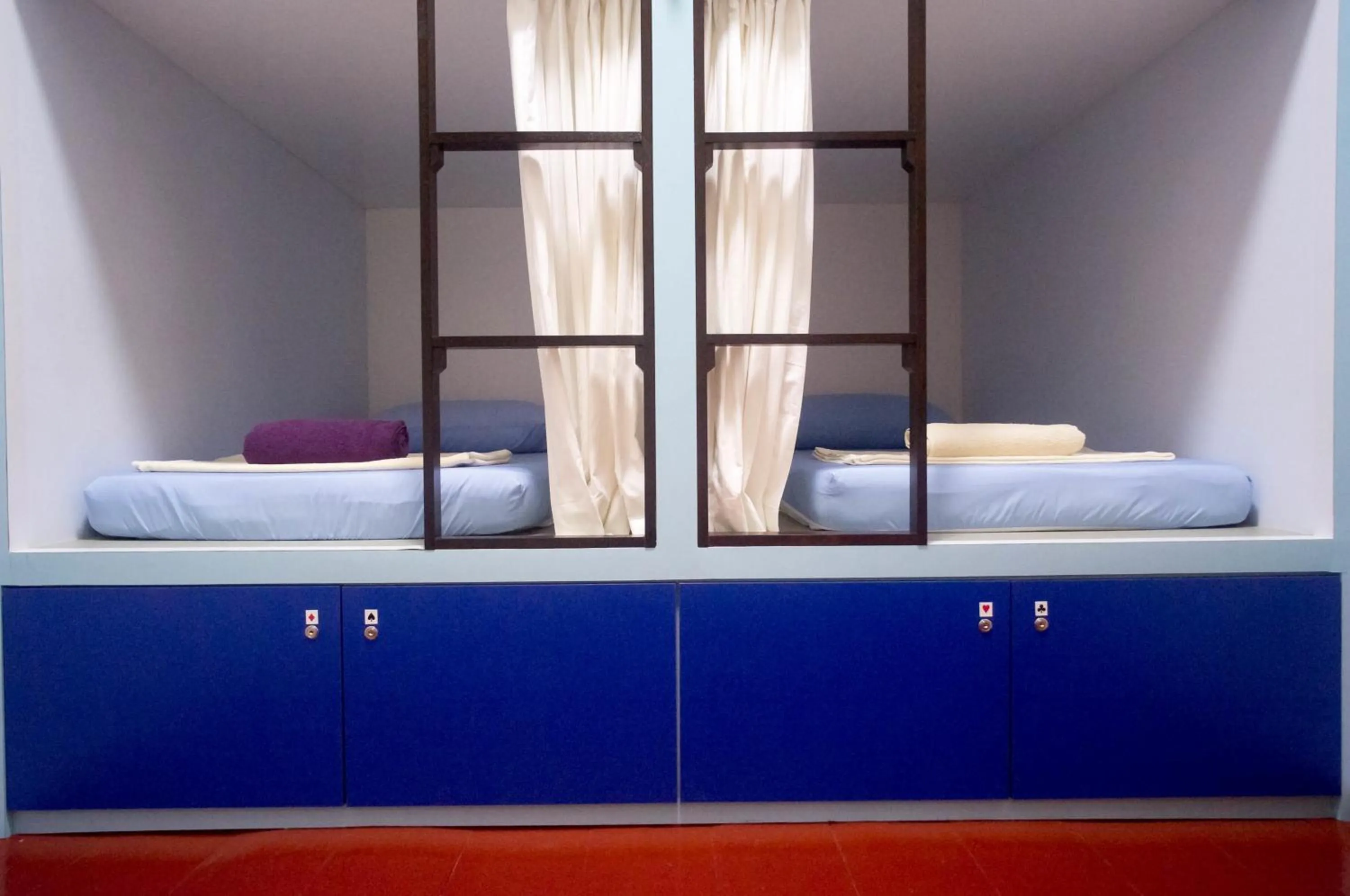 Bed in 4-Bed Mixed Dormitory Room in Sojourn Beds & Cafe