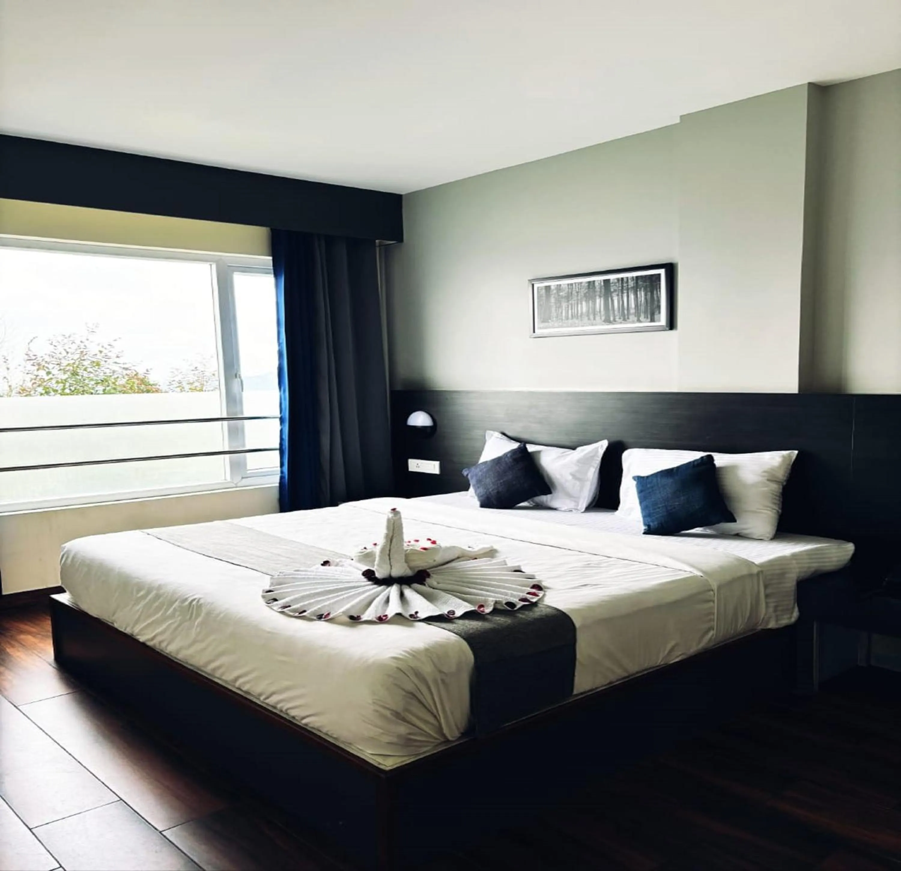 Suite with Mountain View in Mist View