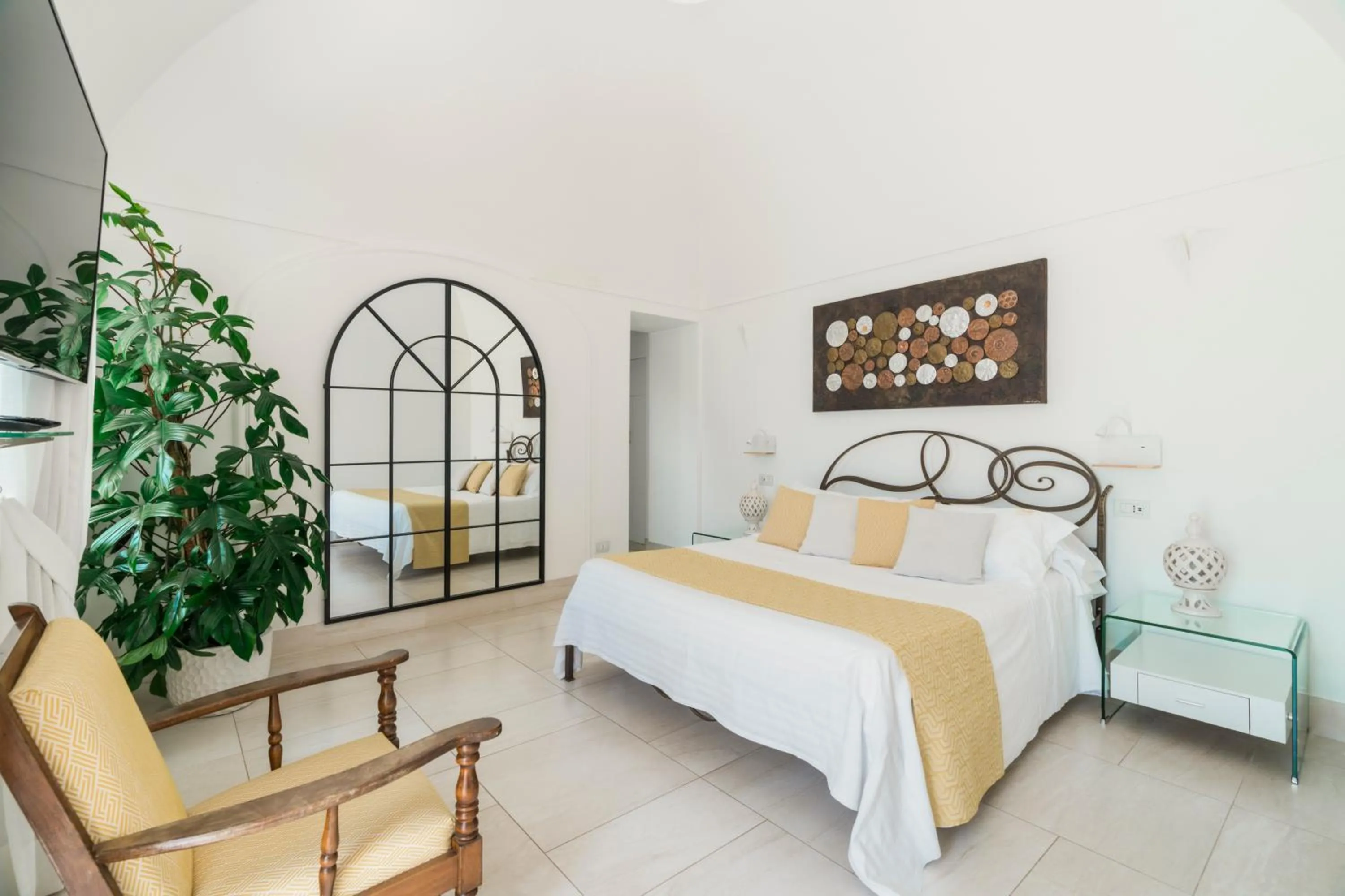 Suite with Private Pool in Villa Magia