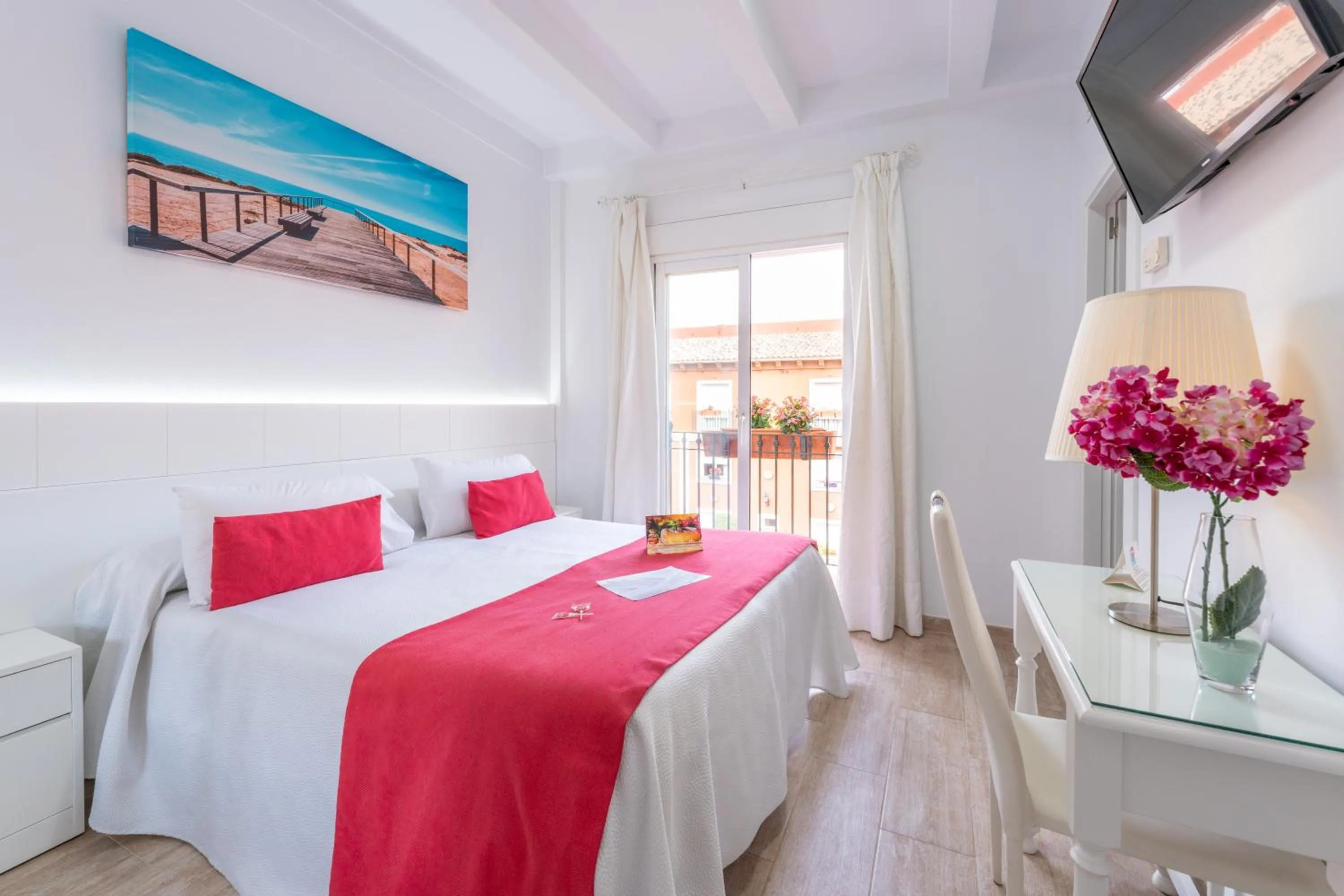 Double Room with Balcony in Hotel Romerito