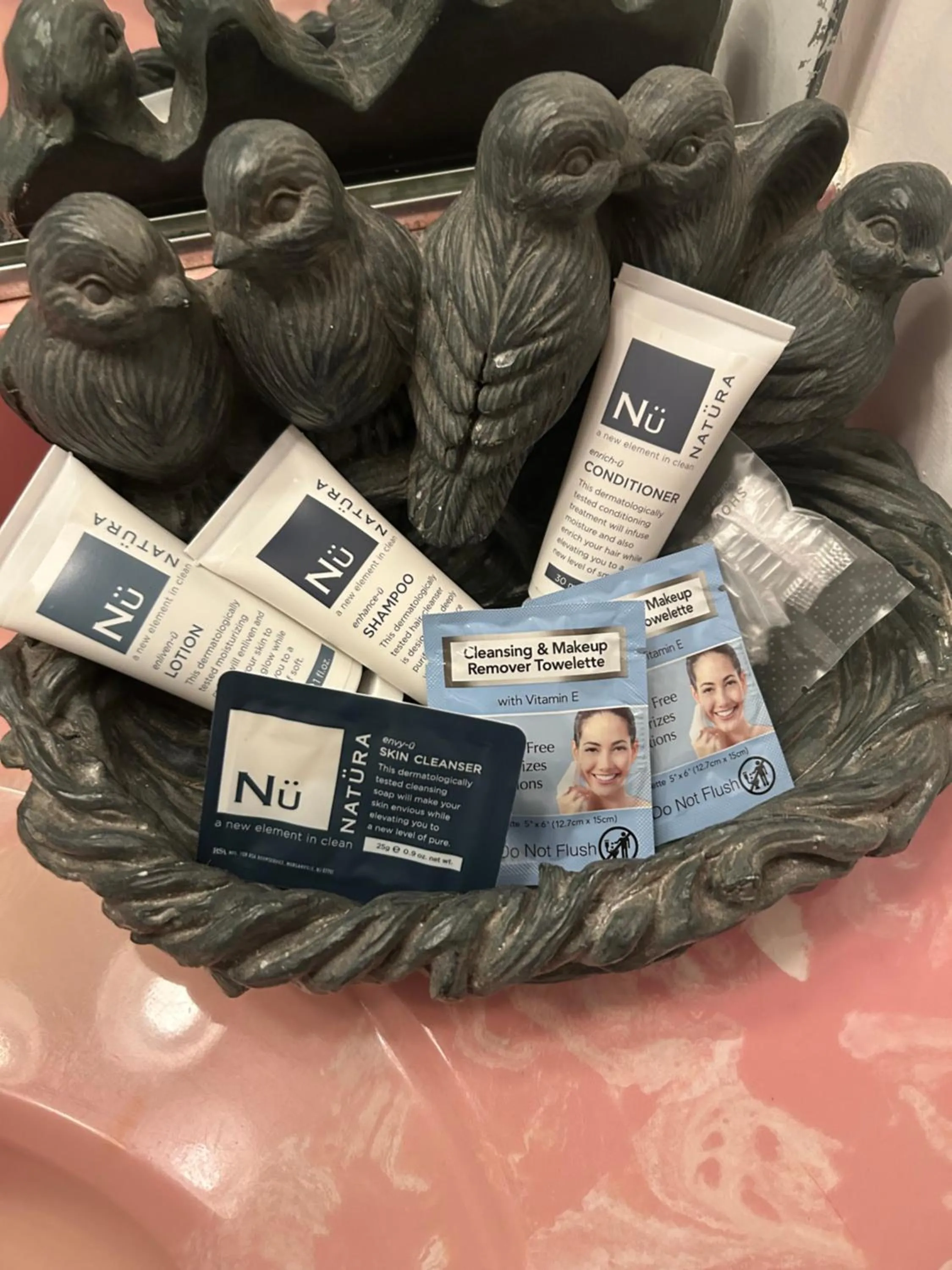 King Suite in Colts Neck Inn Hotel