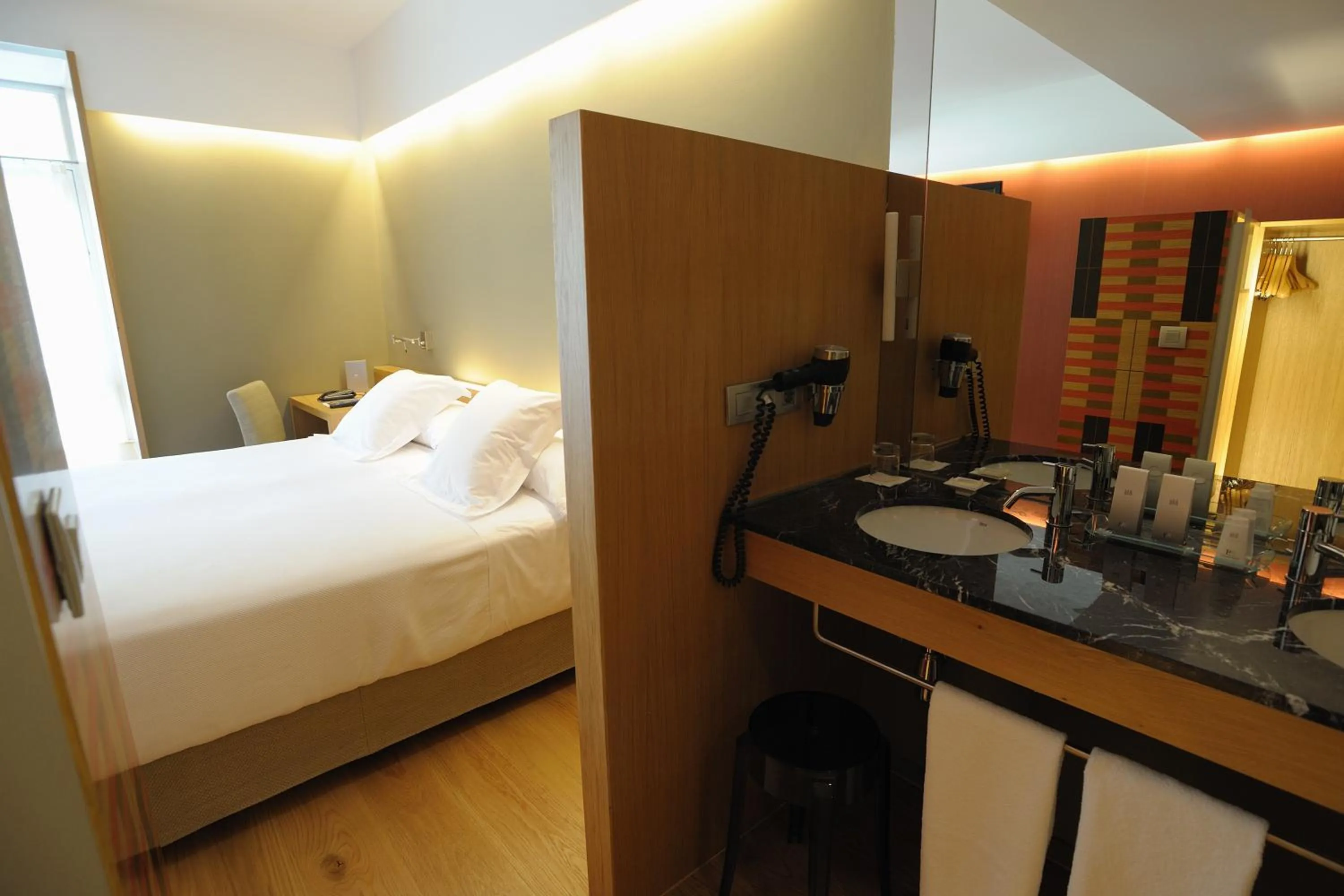 Double or Twin Room in Hotel Continental Balneario de Panticosa