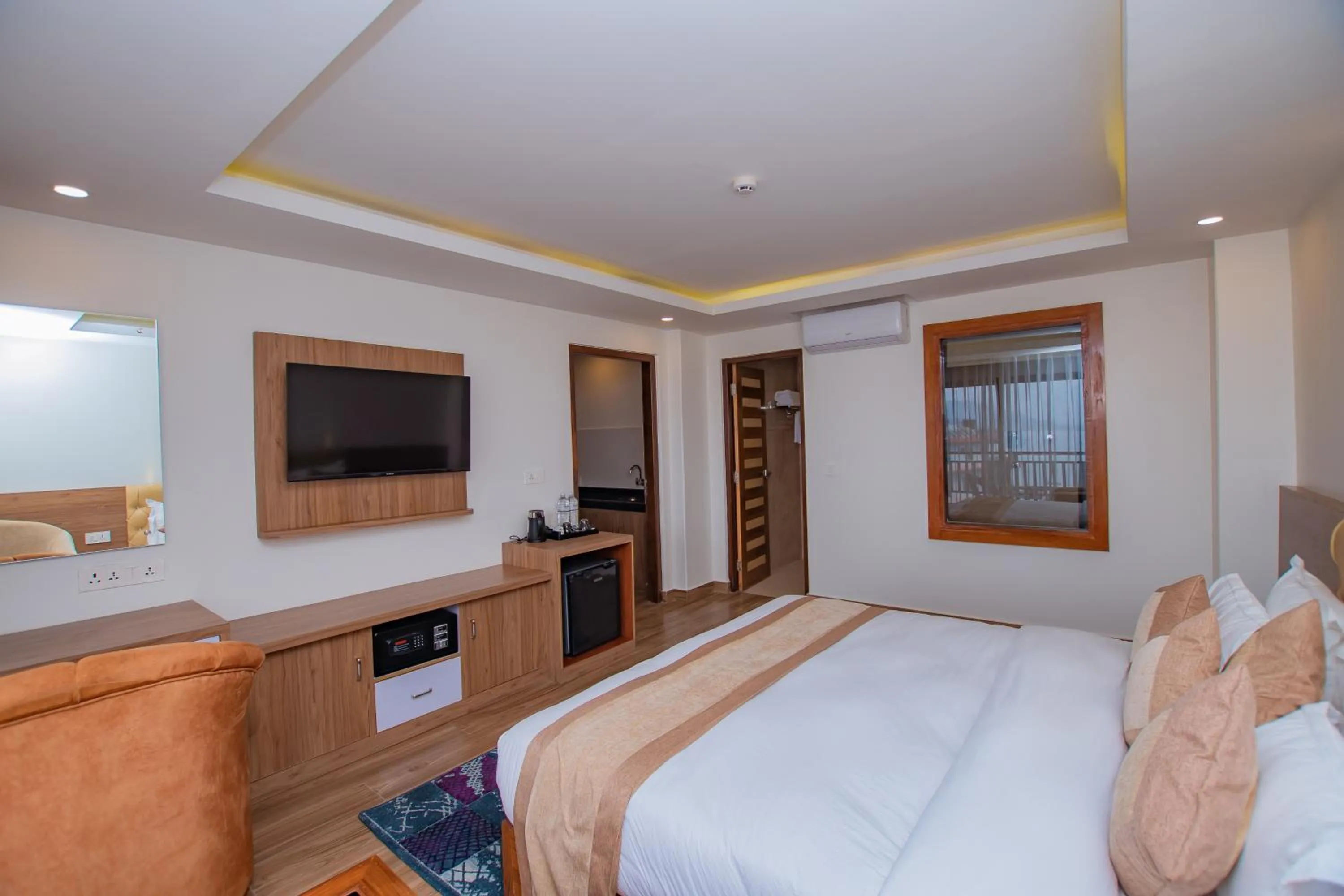 Suite Room with Steam and Jacuzzi - single occupancy in Hotel Pokhara Village & SPA