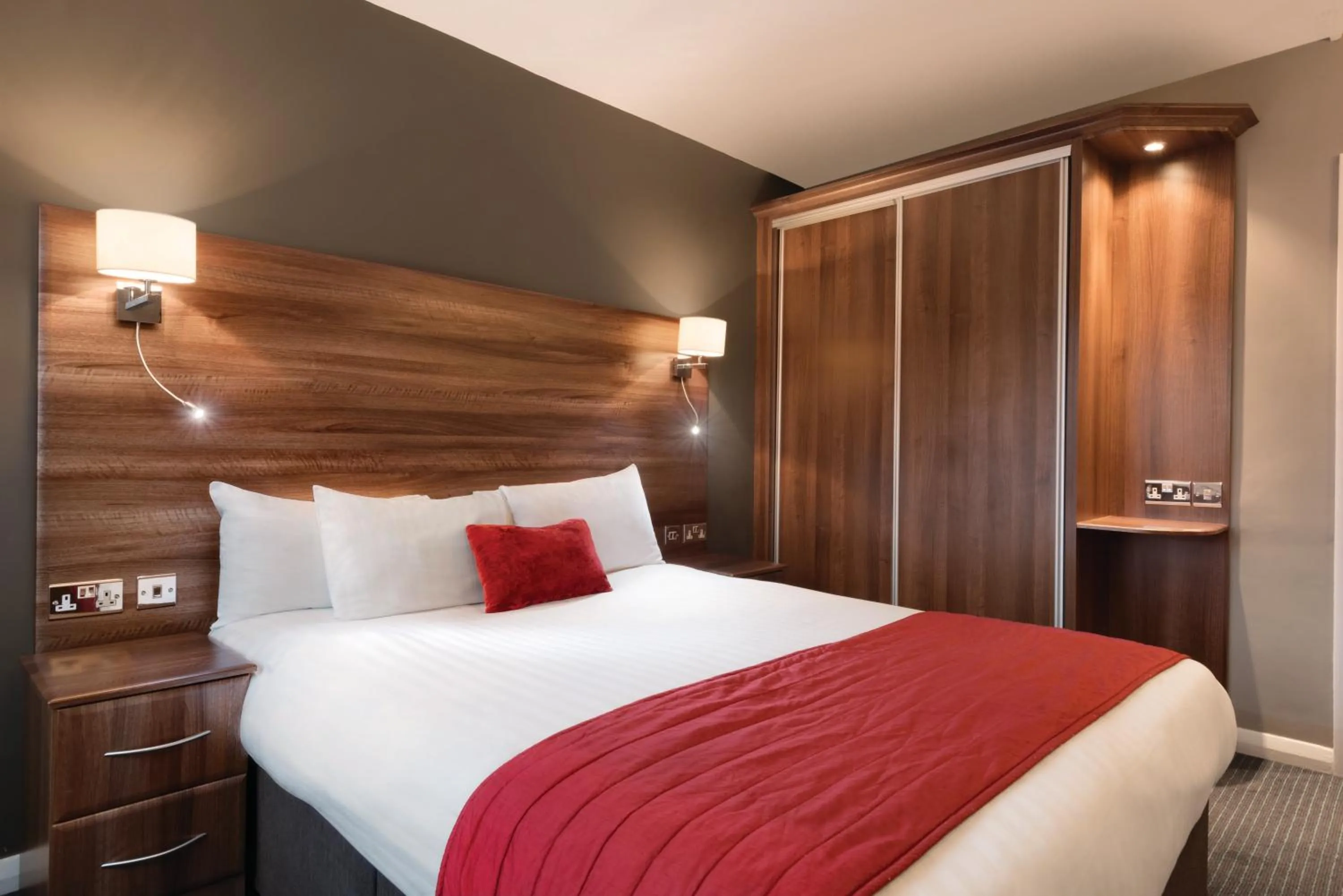 Single Room - Non-Smoking in Riverside Hotel