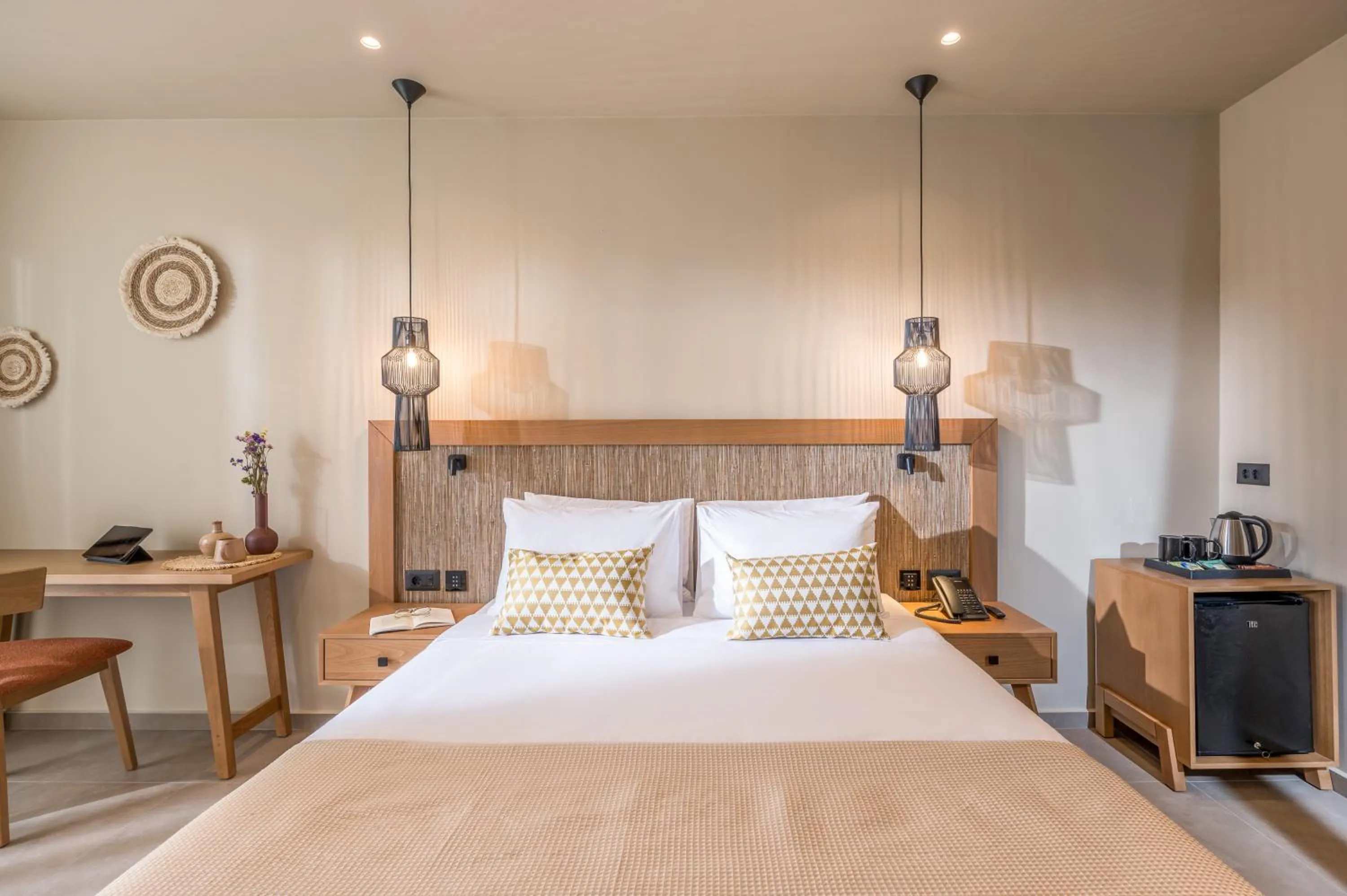 Double Room in Hotel Pyriá