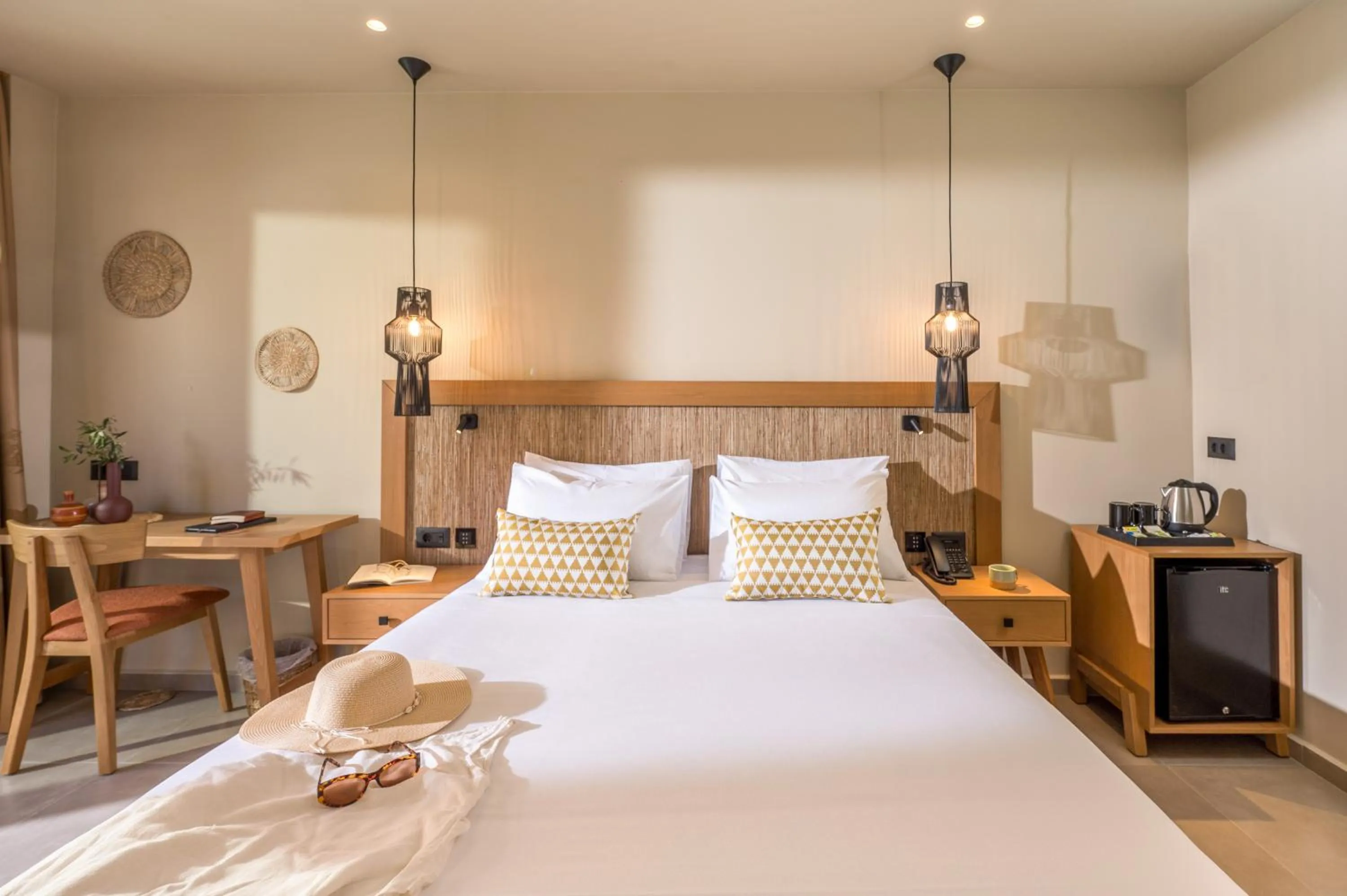 Deluxe Double Room in Hotel Pyriá