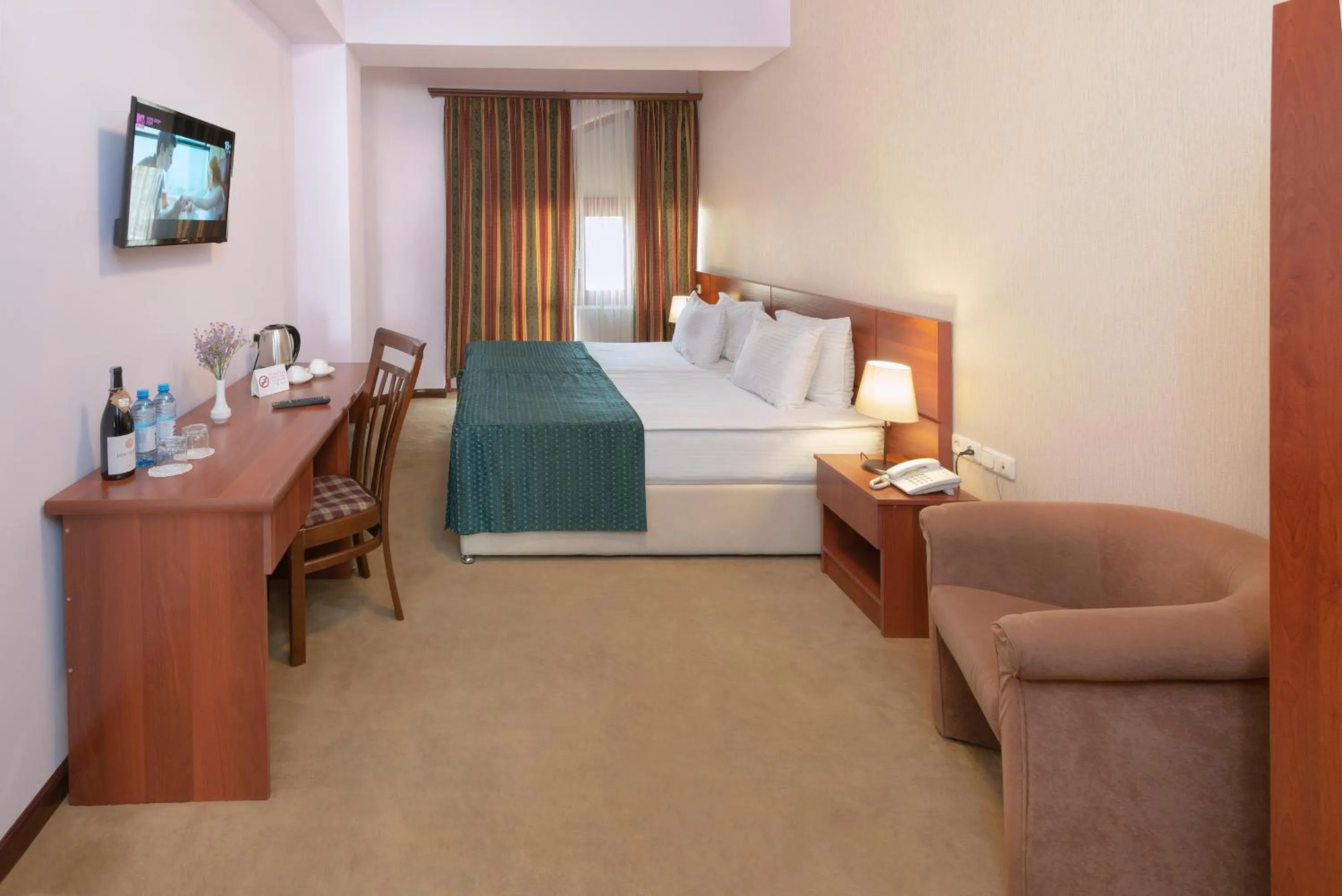 Standard Double Room in Ani Central Inn