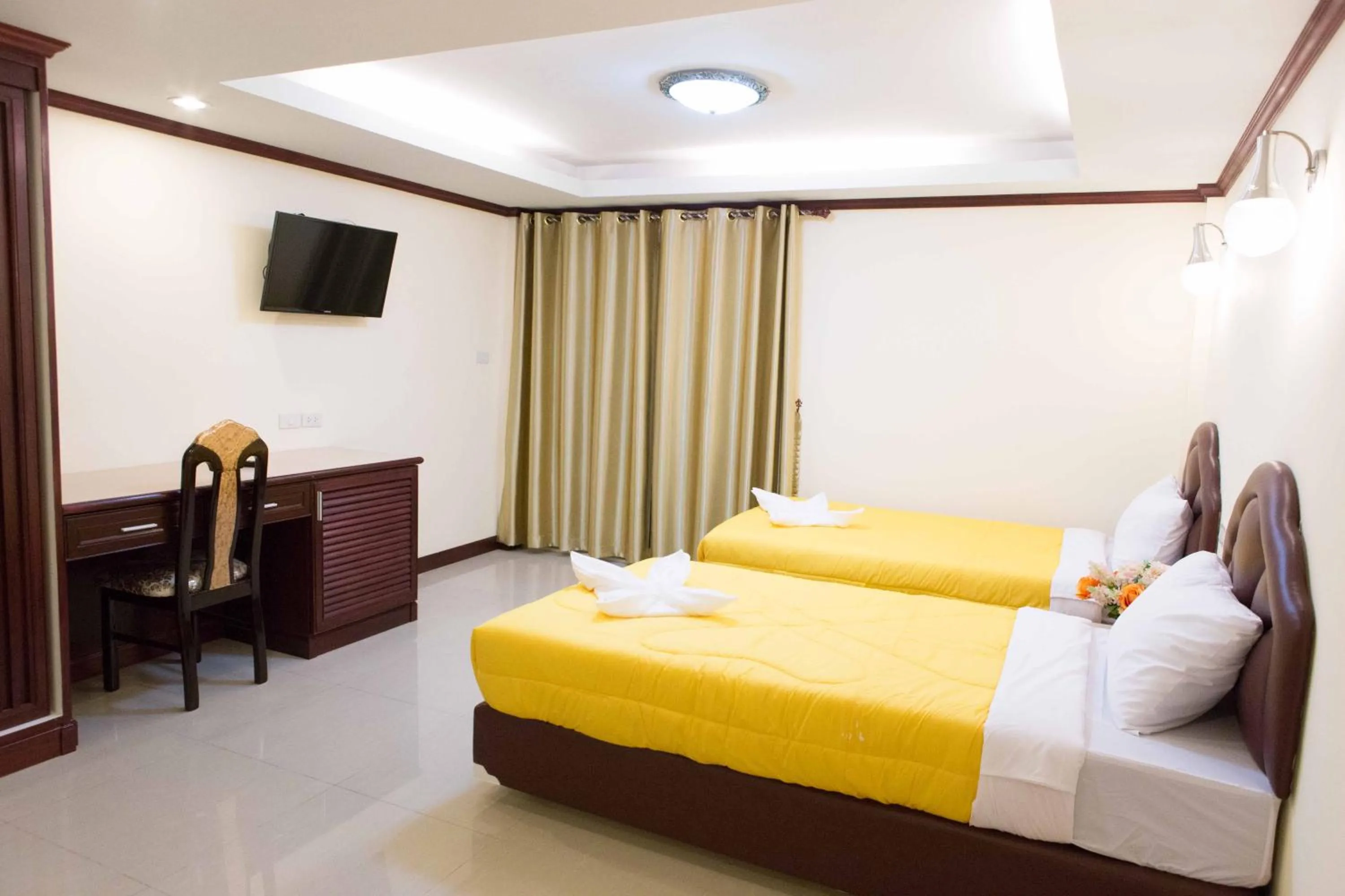 Deluxe Twin Room in Honey House 3