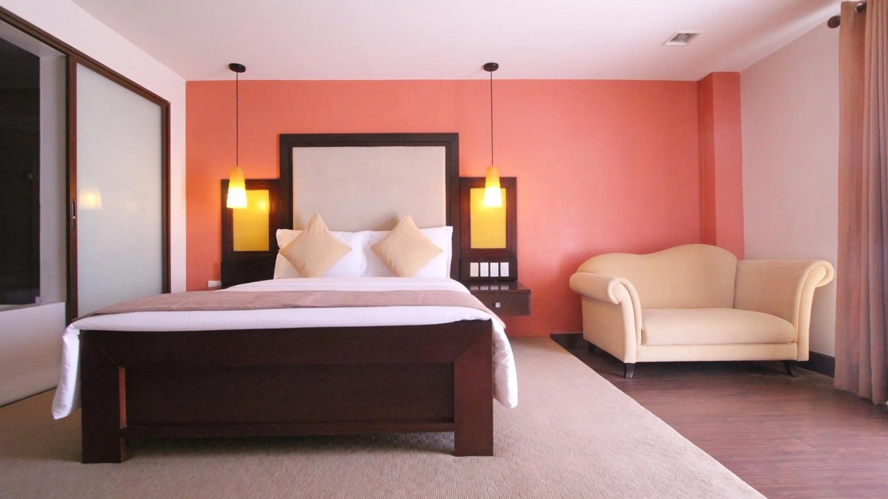 Junior Suite in Coron Gateway Hotel & Suites