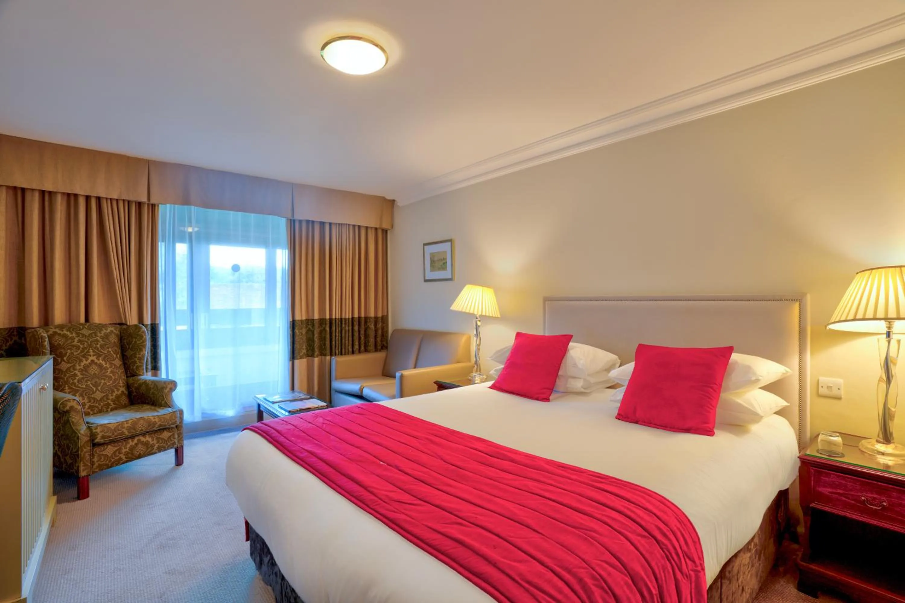 Superior Double Room in Sunday Box Hill Burford Bridge Hotel