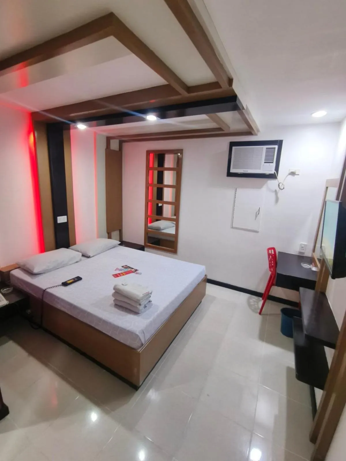 Deluxe Room in Hotel Sogo Naga