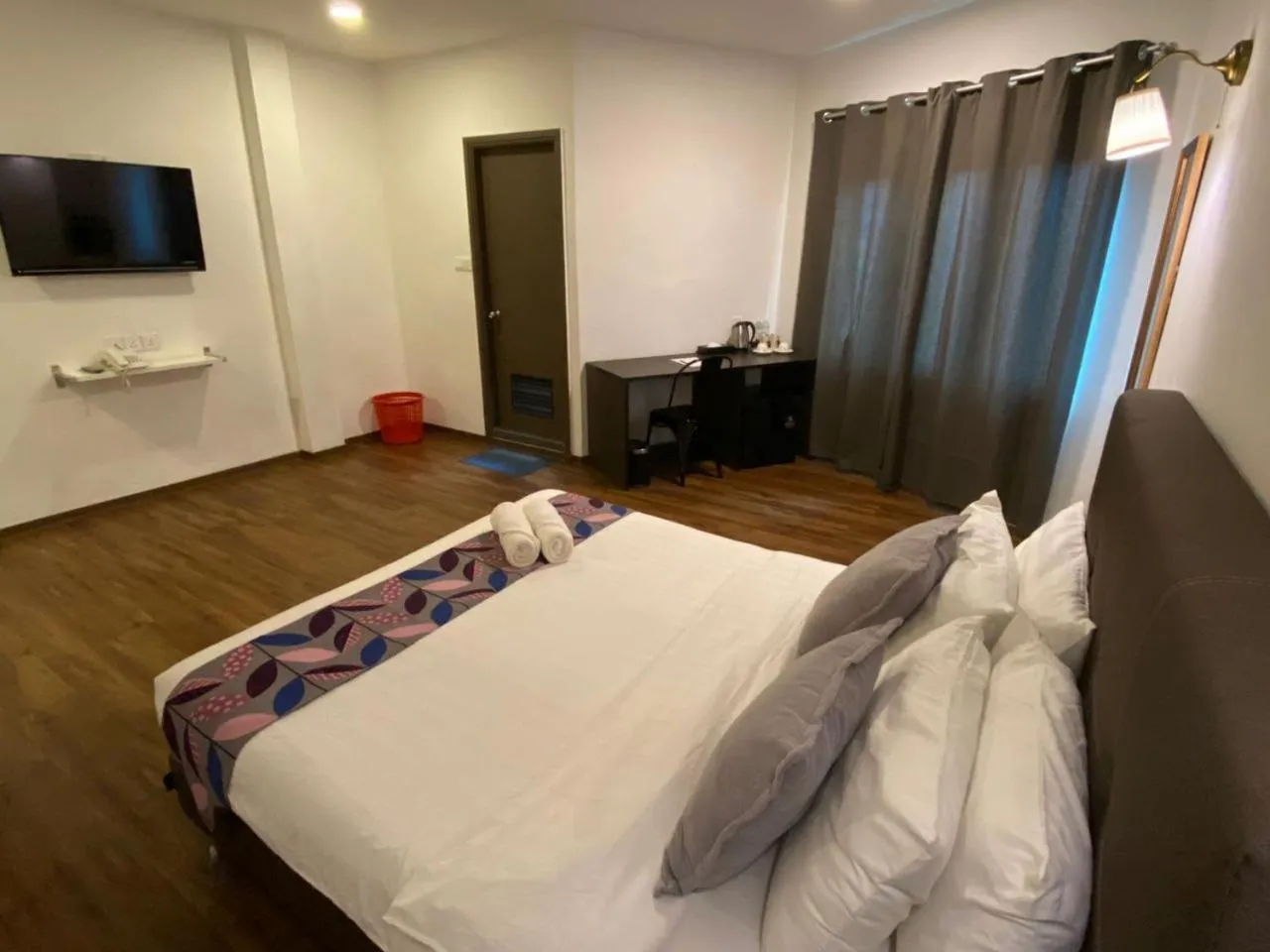 Double Room in HOTEL LONGHOUSE