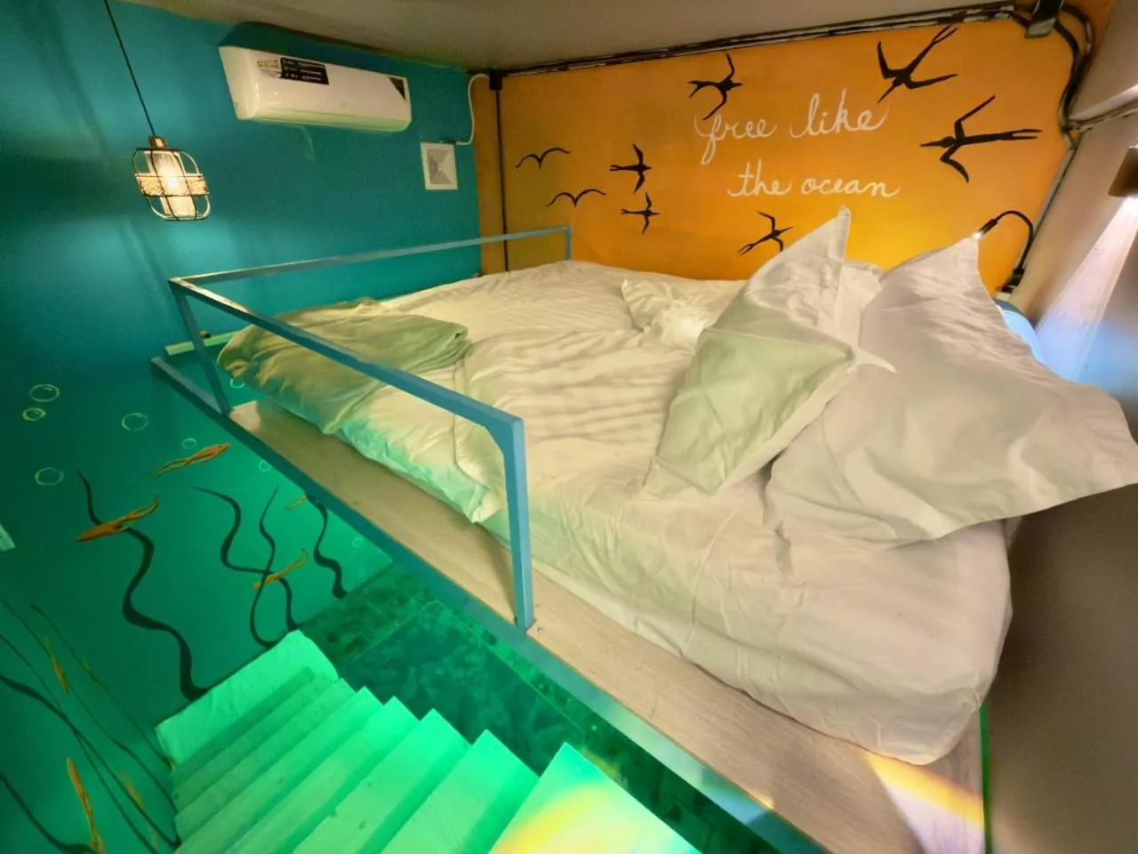 Deluxe Double Room in TT Premium Hostel Vientiane