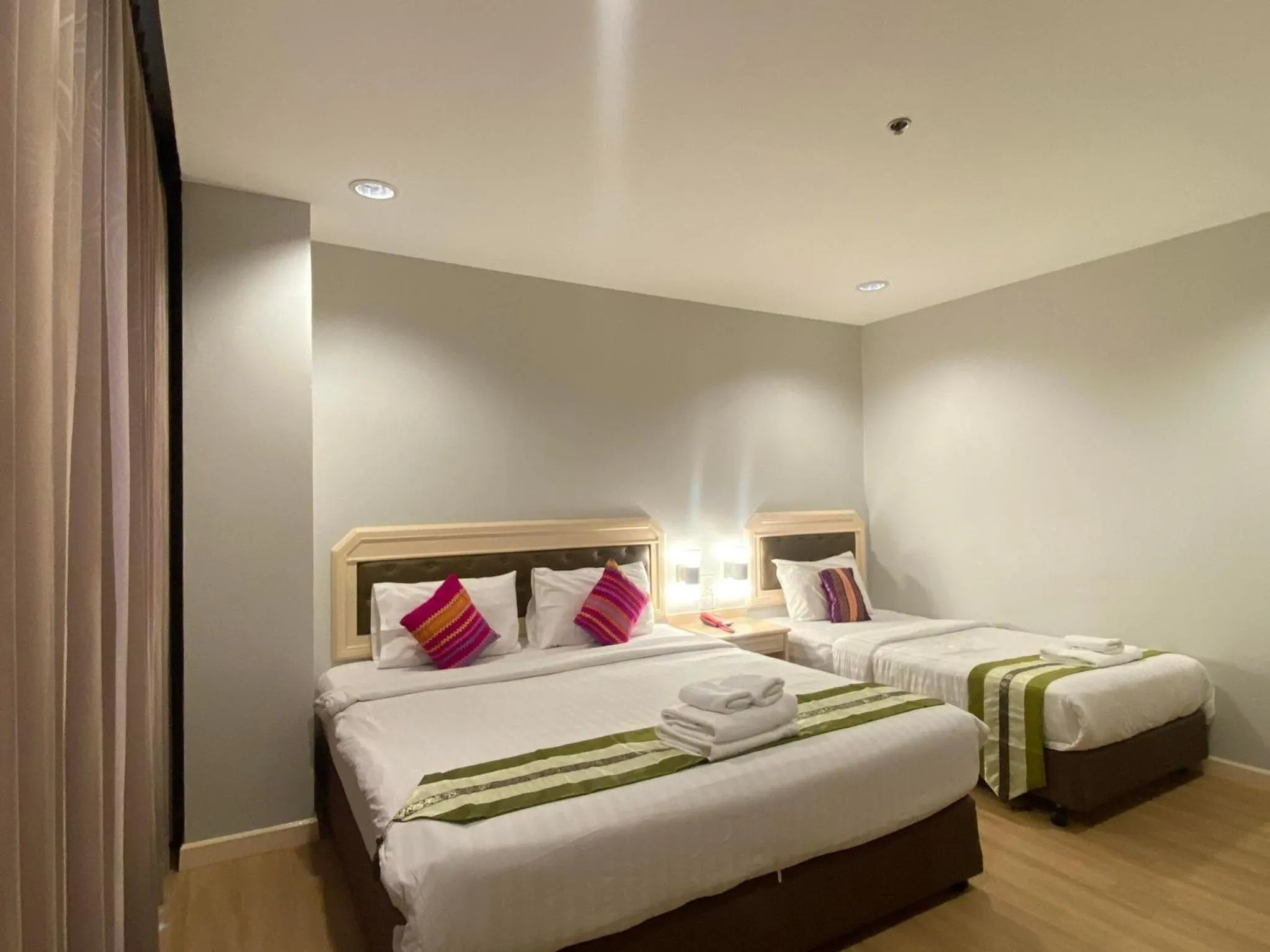 Deluxe Room in Fa Dragon