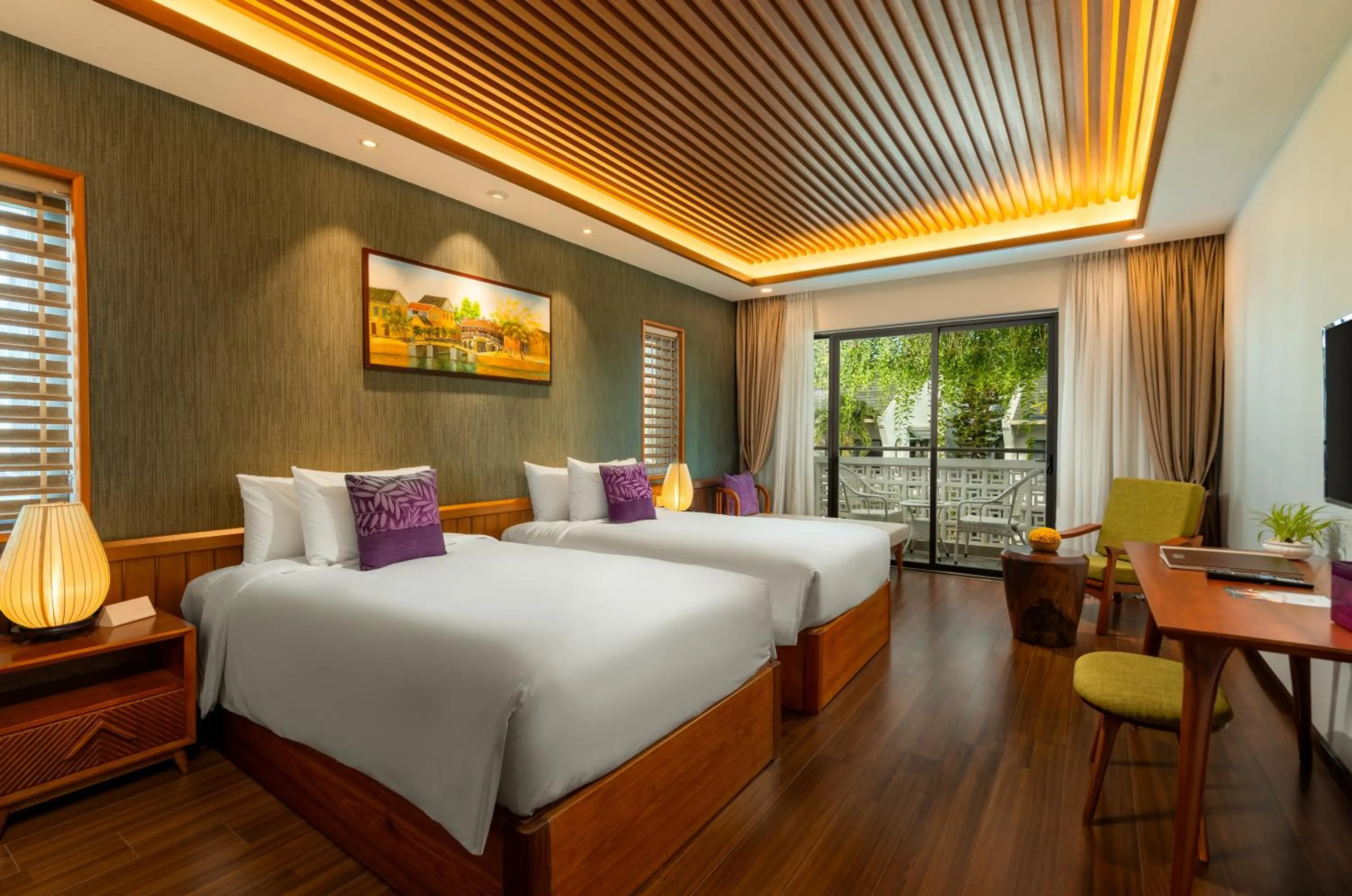 Premier Deluxe Twin with Balcony - Complimentary Daily Mini-bar in The Saga Hotel Hoi An