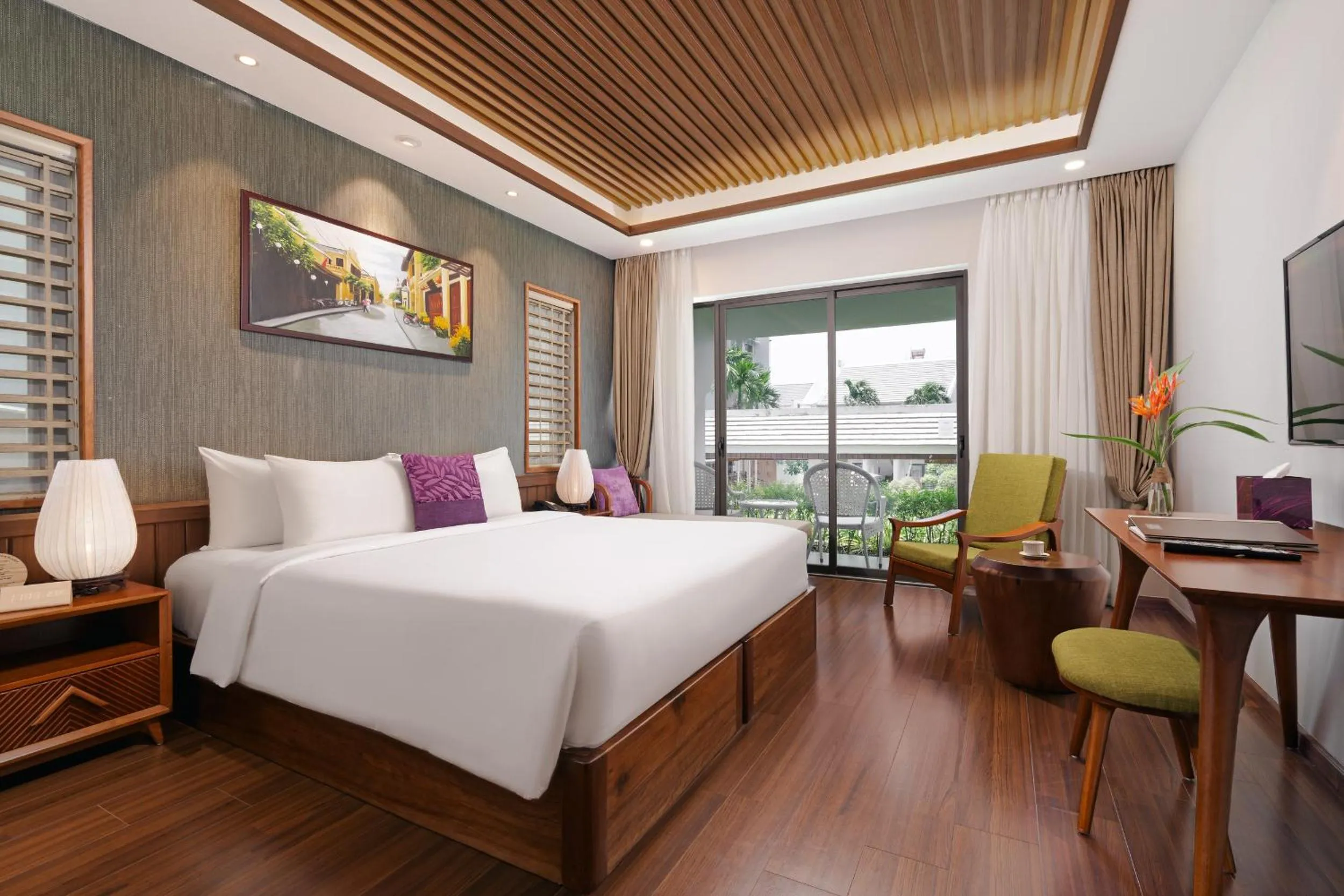 Premier Deluxe Double with Balcony - Complimentary Daily Mini-bar in The Saga Hotel Hoi An