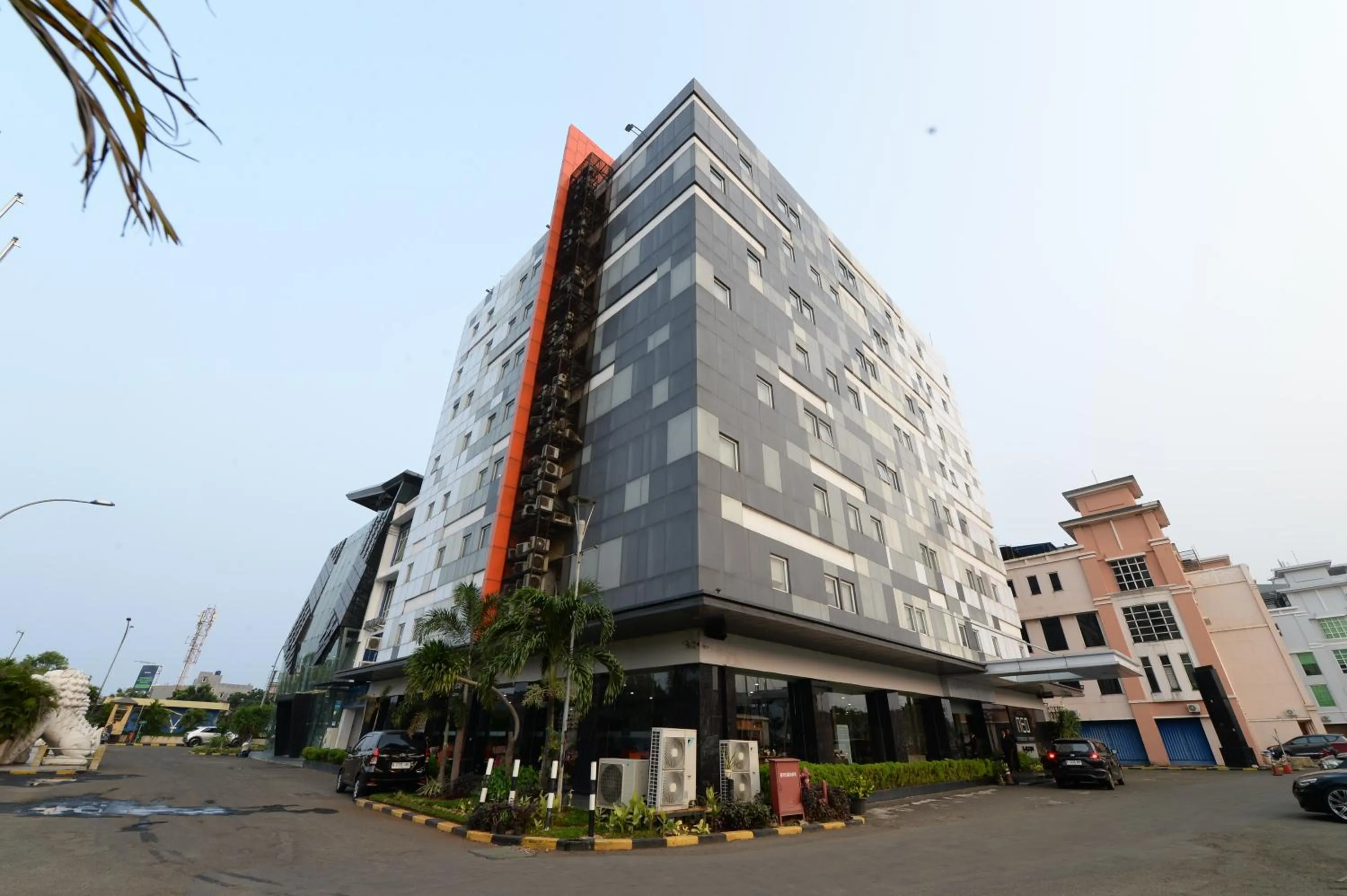 HORU HOTEL MANGGA DUA SQUARE