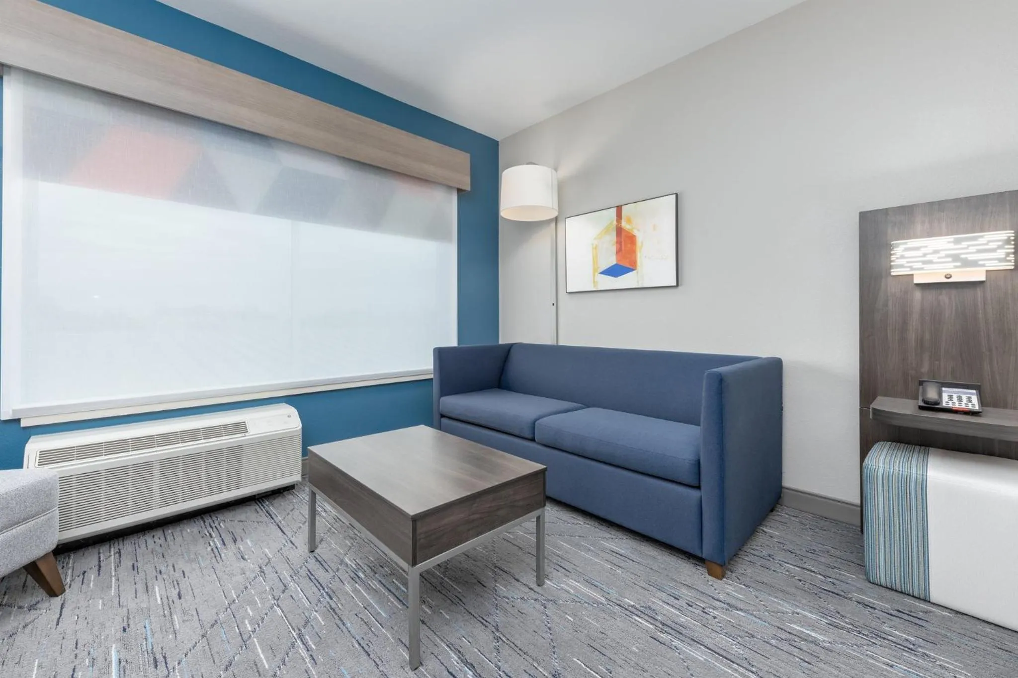 King Suite in Holiday Inn Express & Suites Austin Airport East by IHG