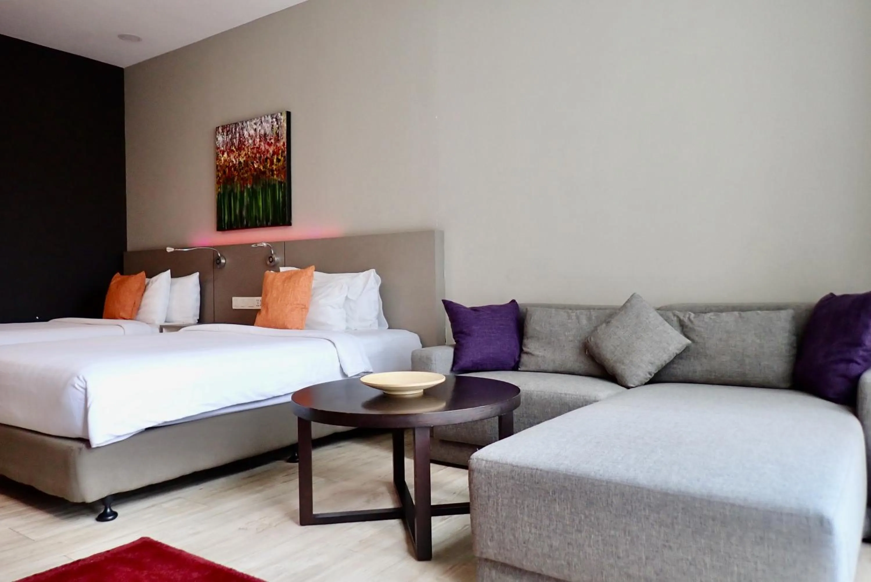 Deluxe Twin Room in Qliq Damansara Hotel