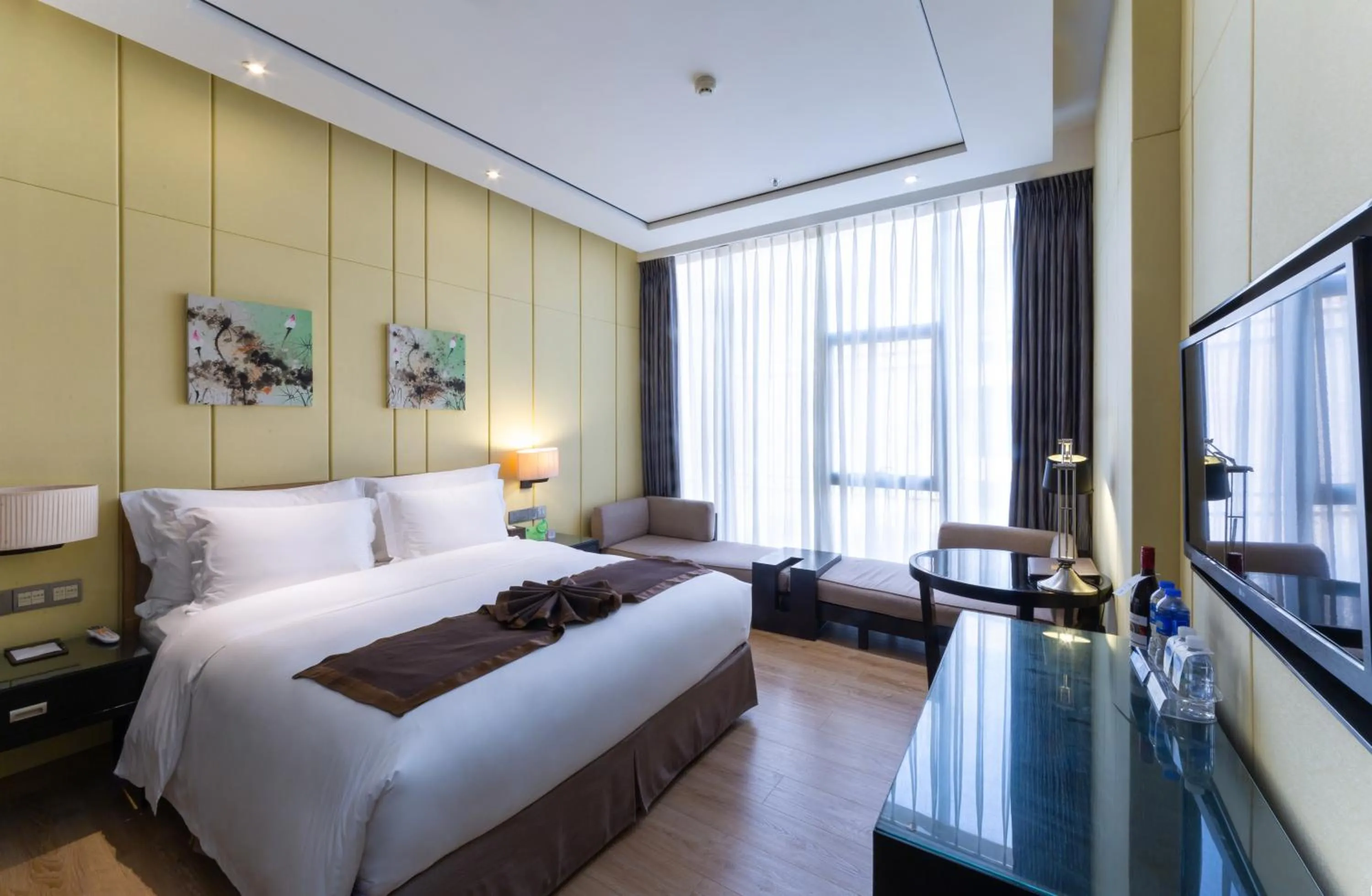 Standard Queen Room in Zhuhai Palm Spring Hotel