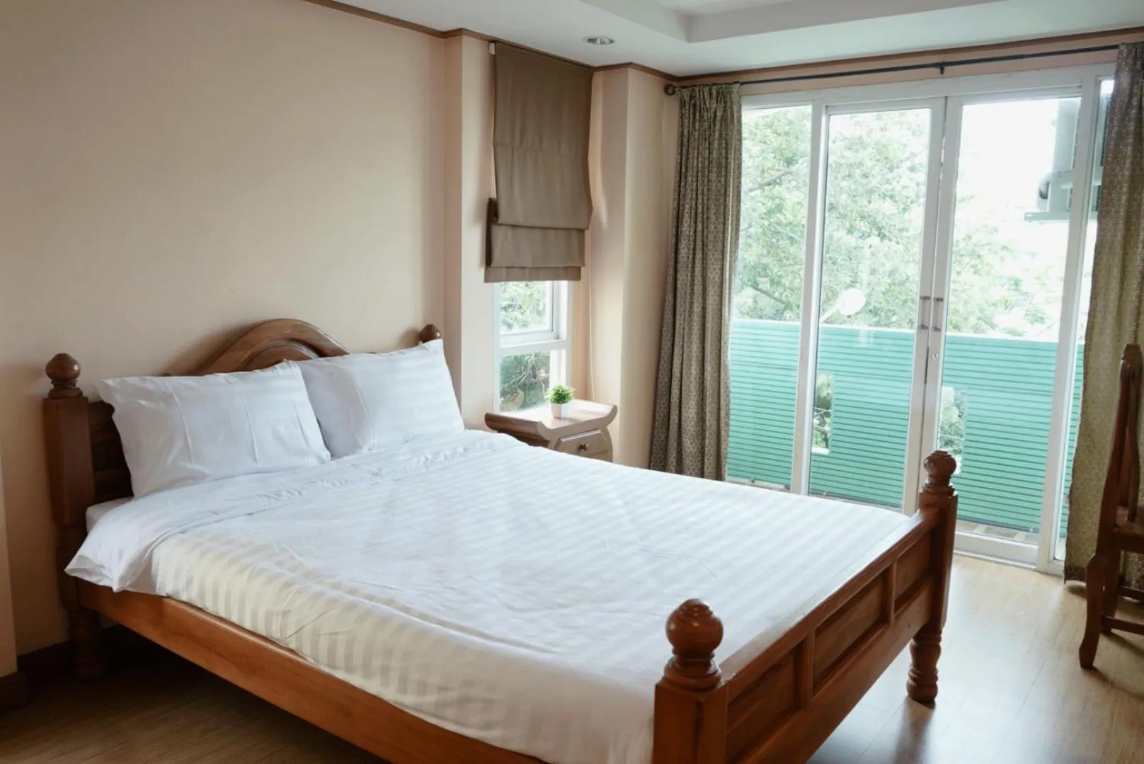 Deluxe Double Room with Balcony in One Deves