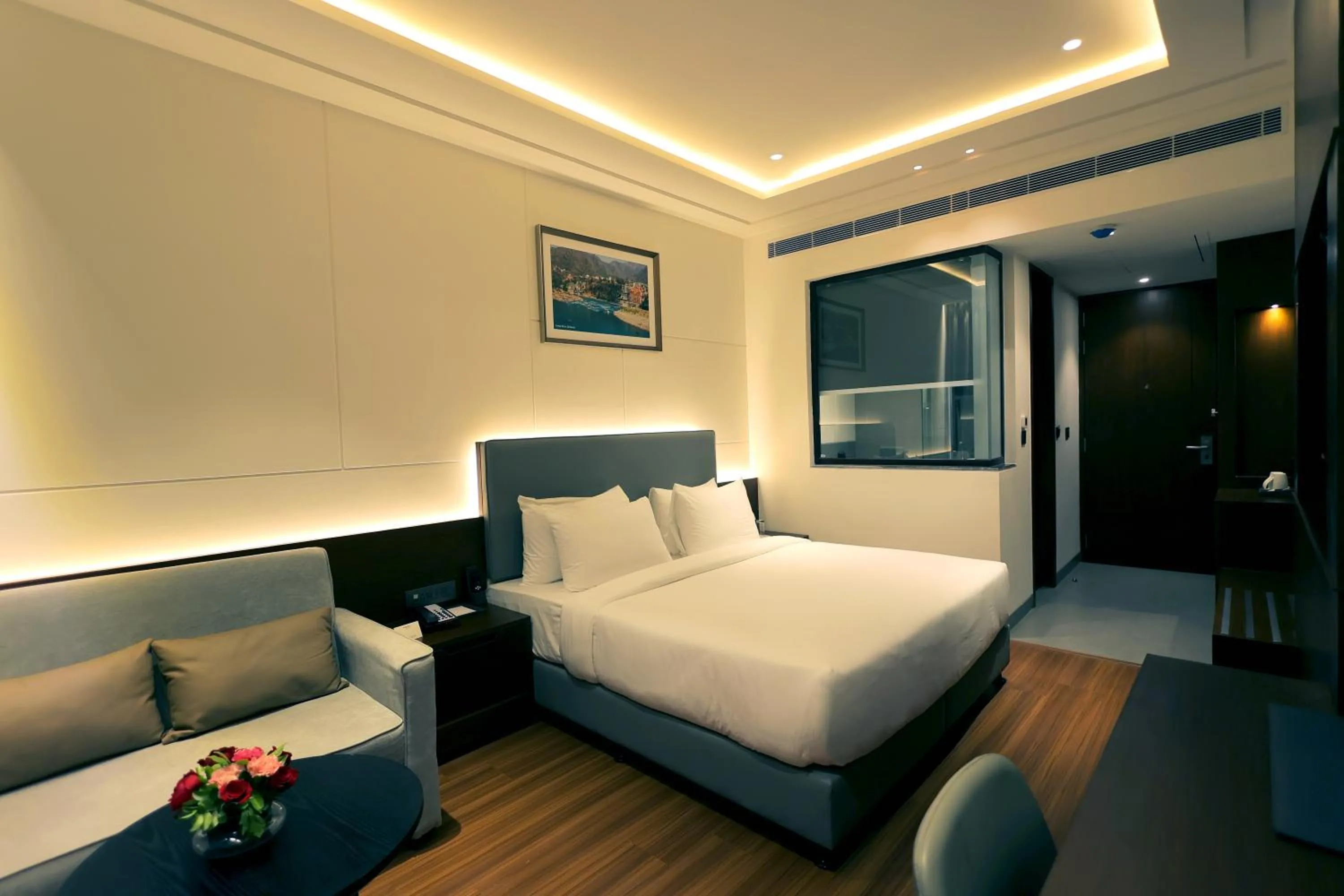 Deluxe King Room in Pride Elite Haridwar