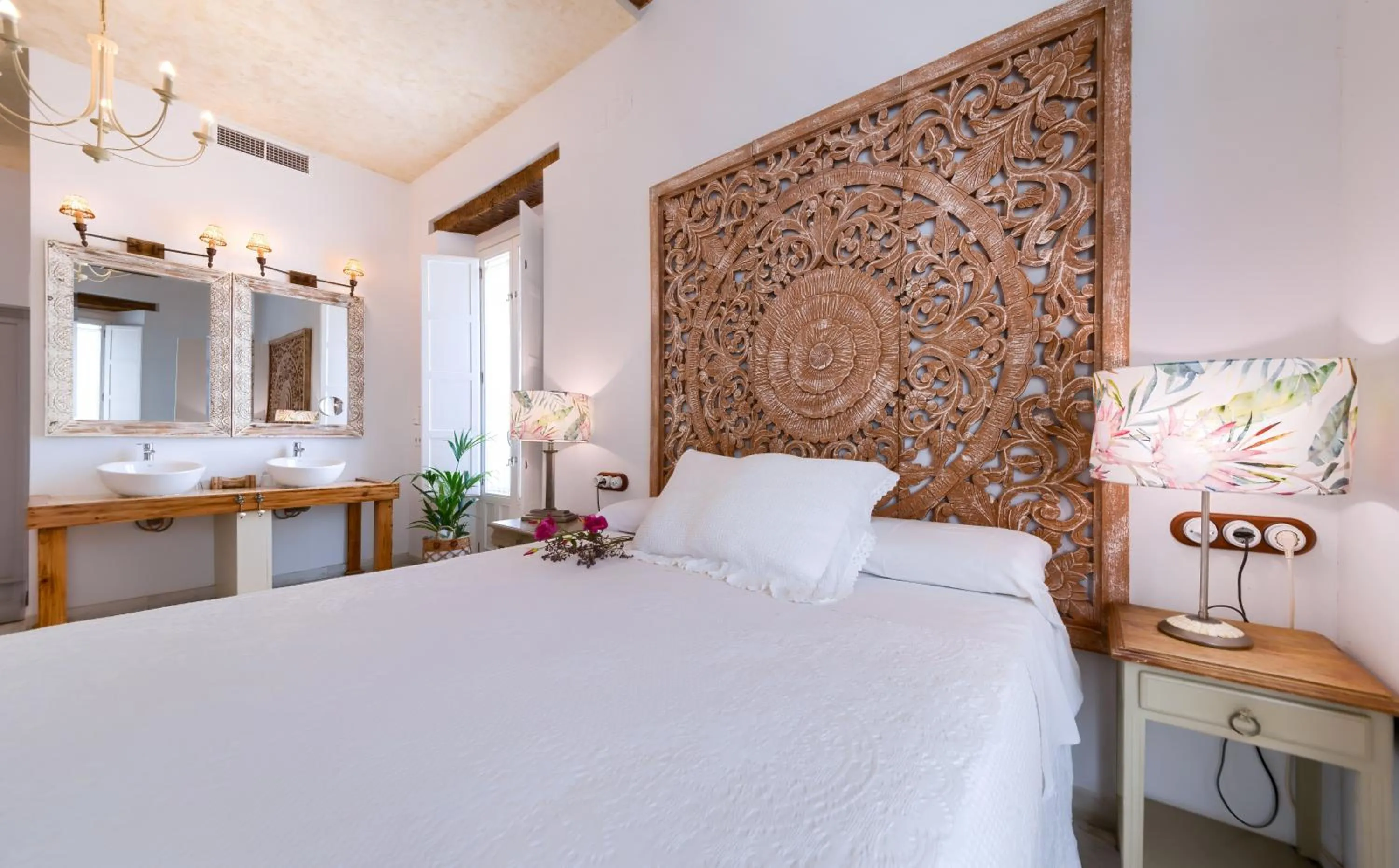 Deluxe Double Room with Balcony in Hotel Argantonio