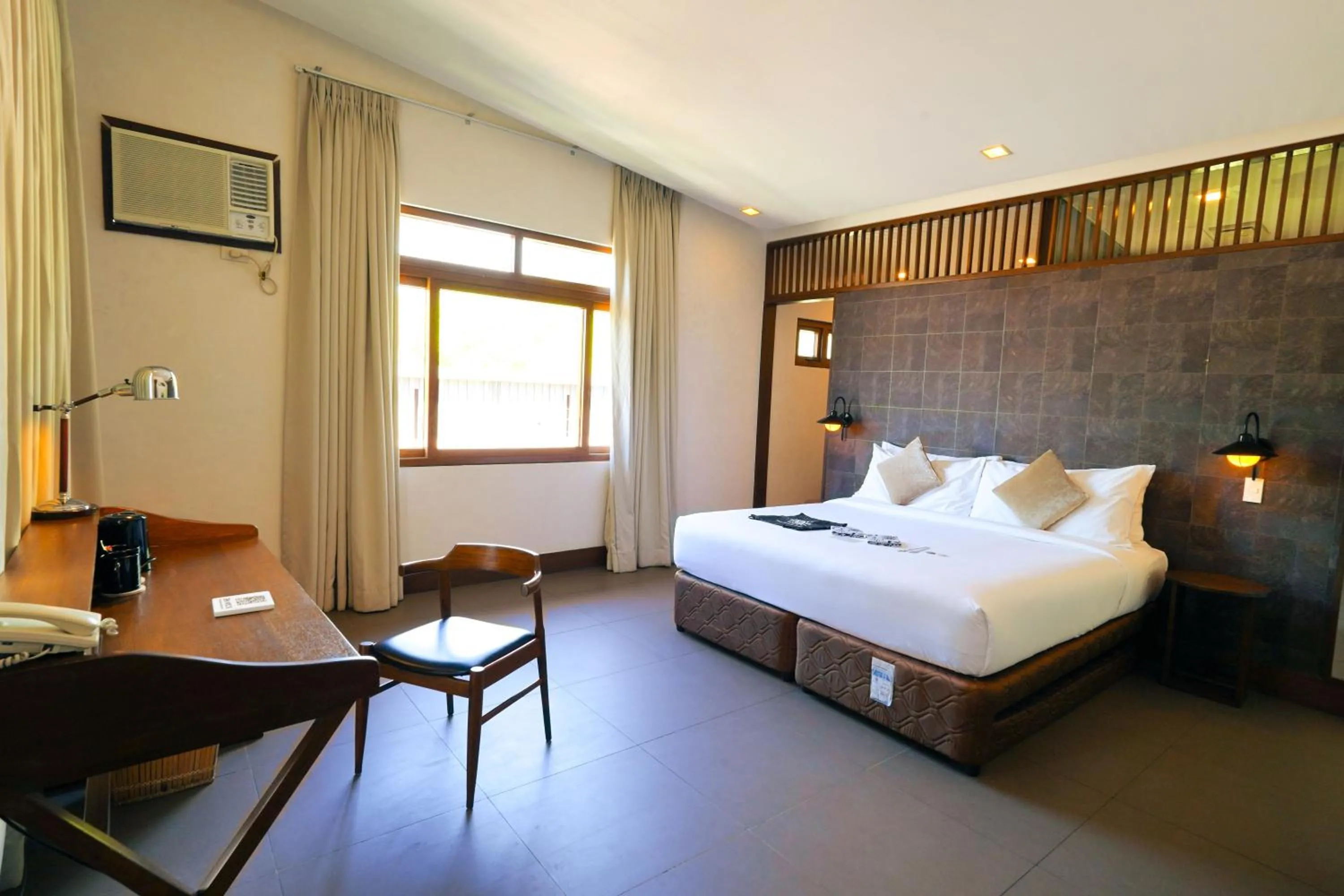 King Room in The Funny Lion - Coron