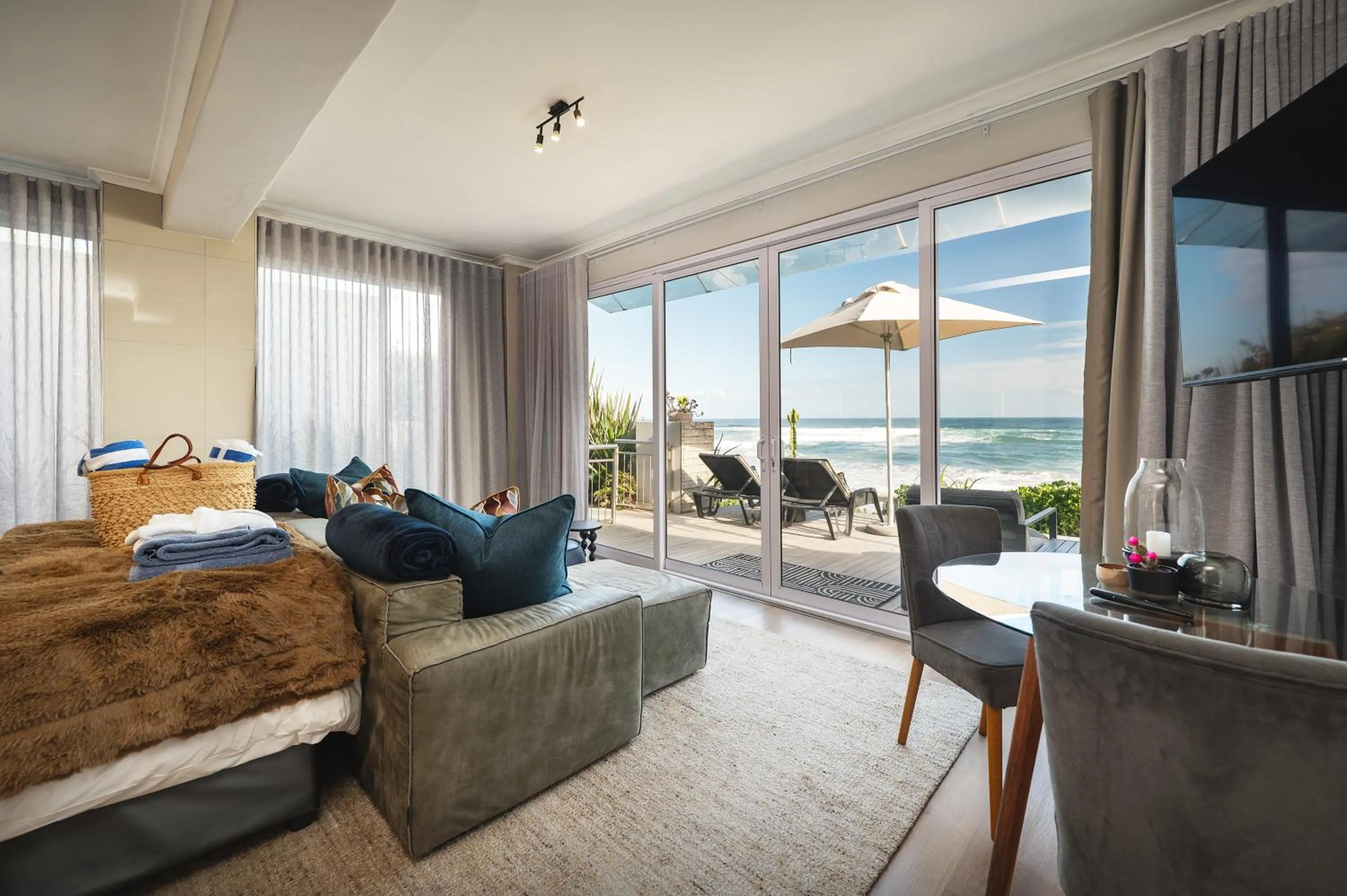 Twin/Double Room in Beach Villa Wilderness