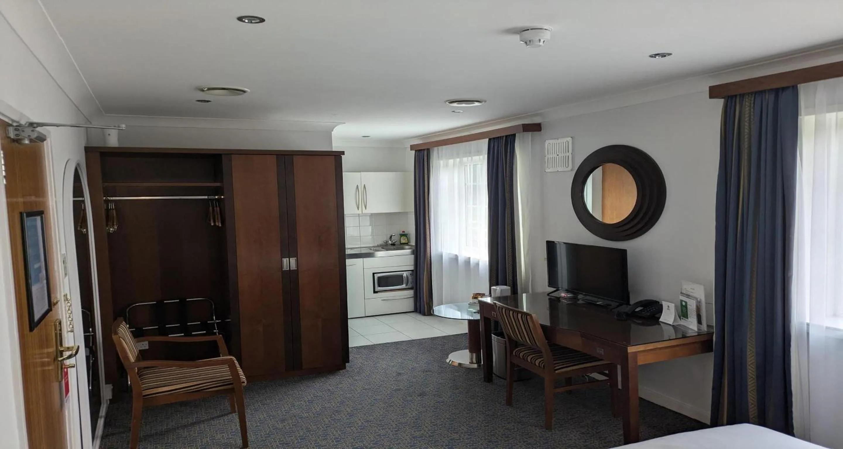 Executive Studio with Double Bed - Non-Smoking in Best Western Homestead Court Hotel