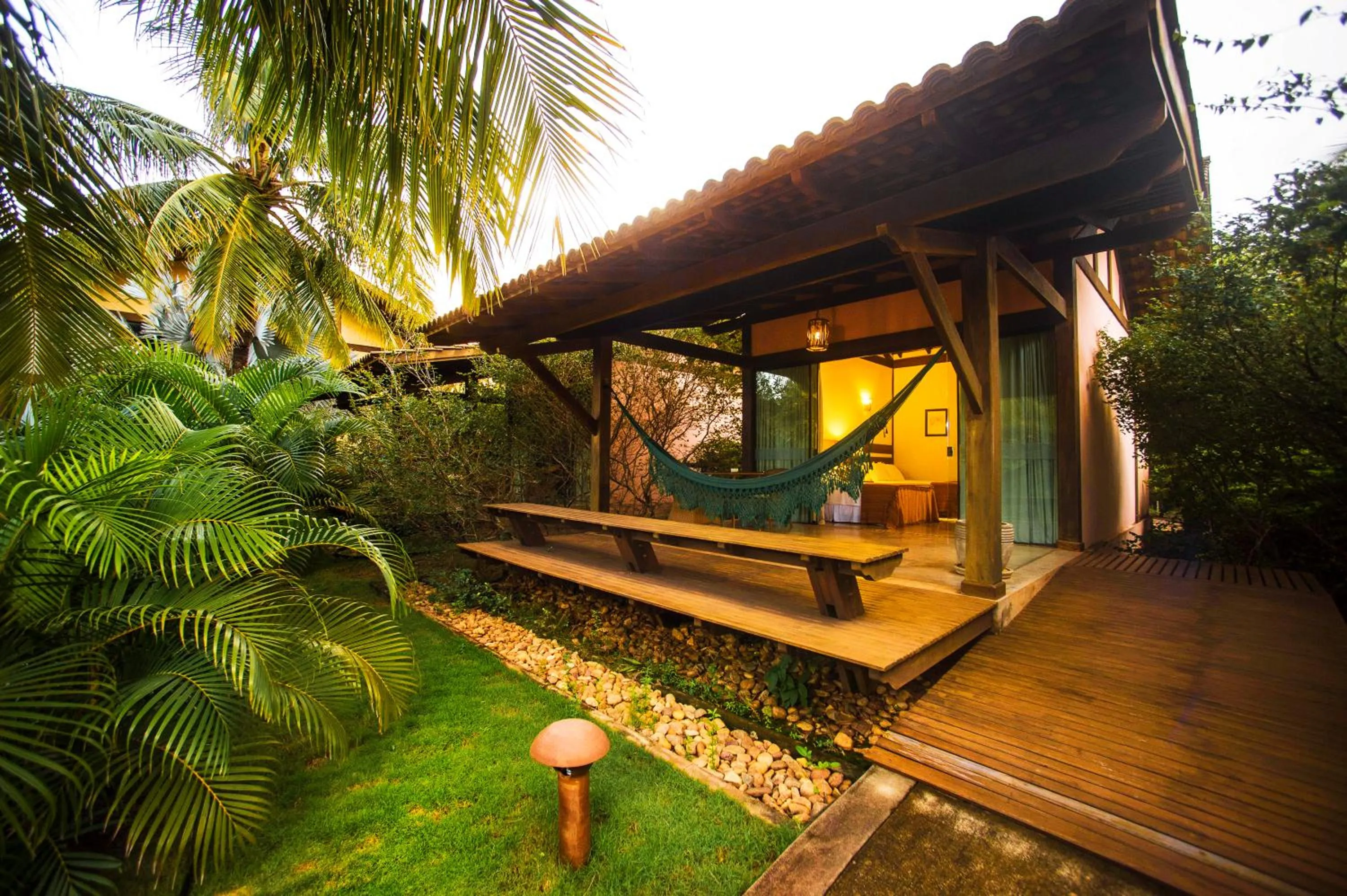 Bungalow with Garden View - Two Double Beds in Bupitanga Hotel