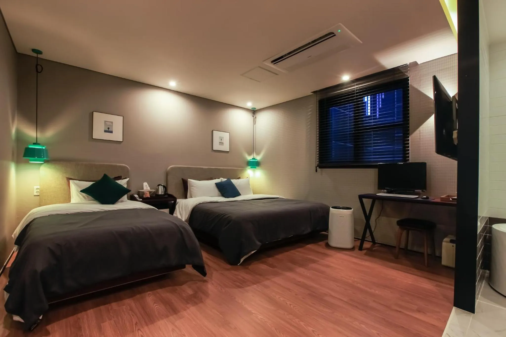 Twin Room in Brown Dot Yangjeong
