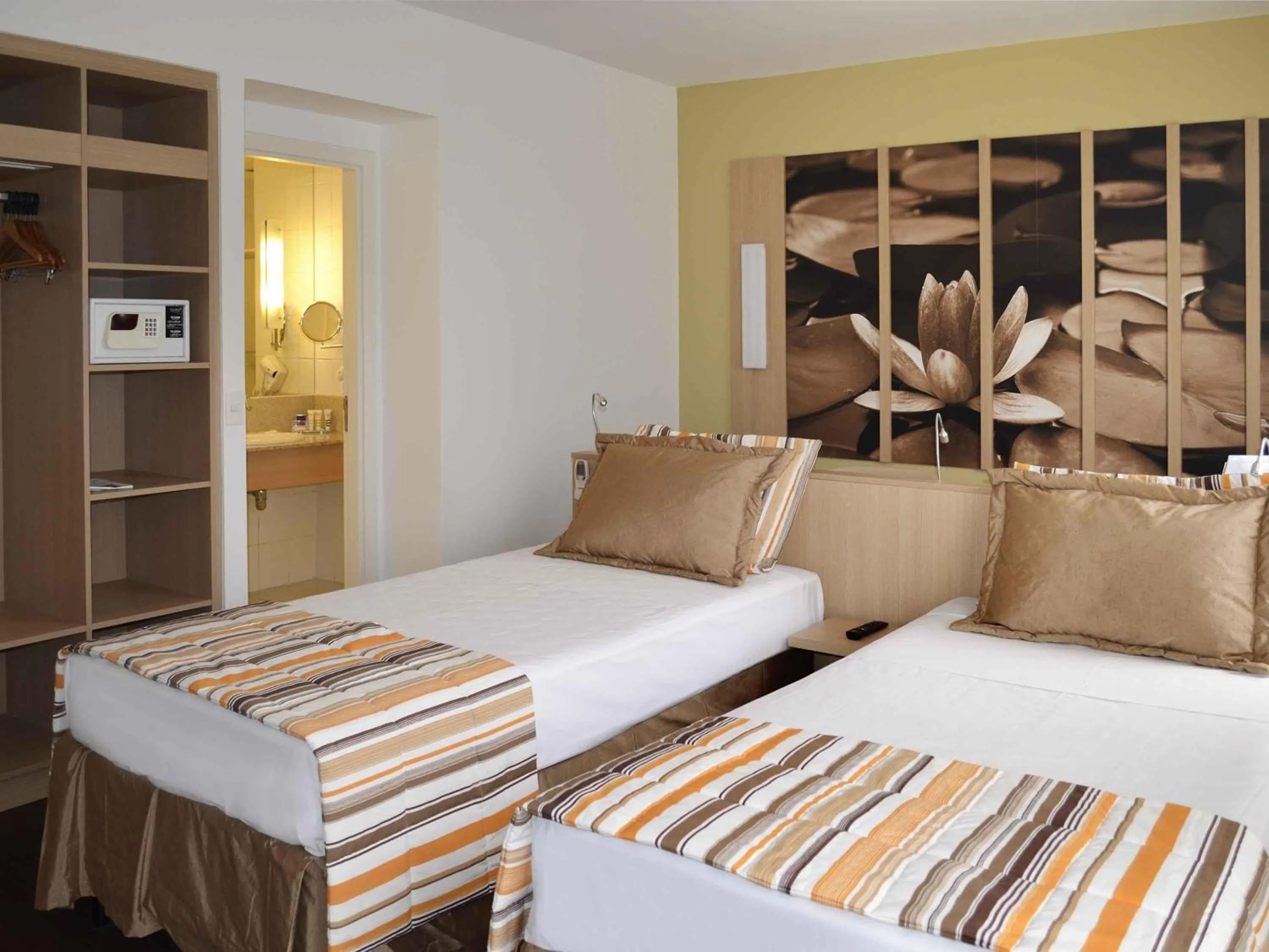 Superior Twin Room in Mercure Manaus