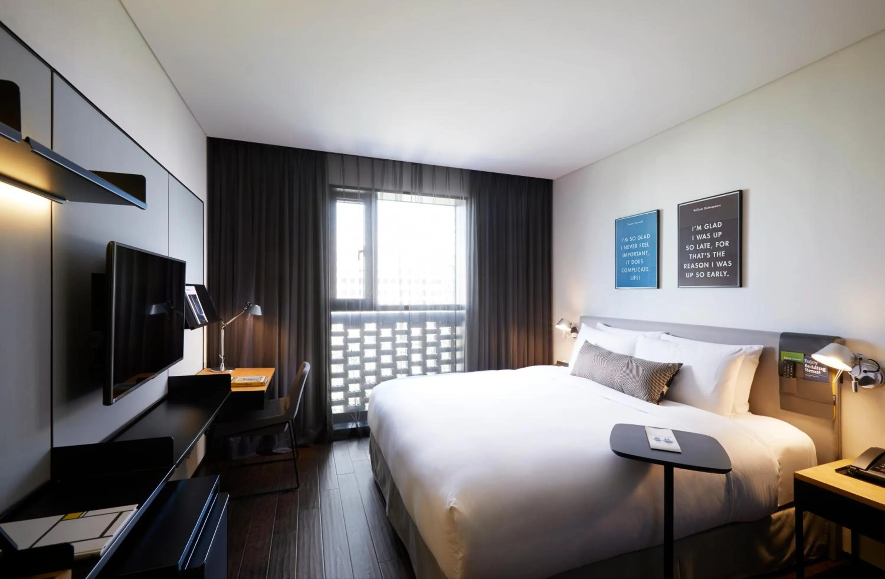 Standard Double Room in GLAD Yeouido