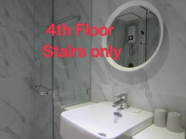 Standard Queen Room in Urban house