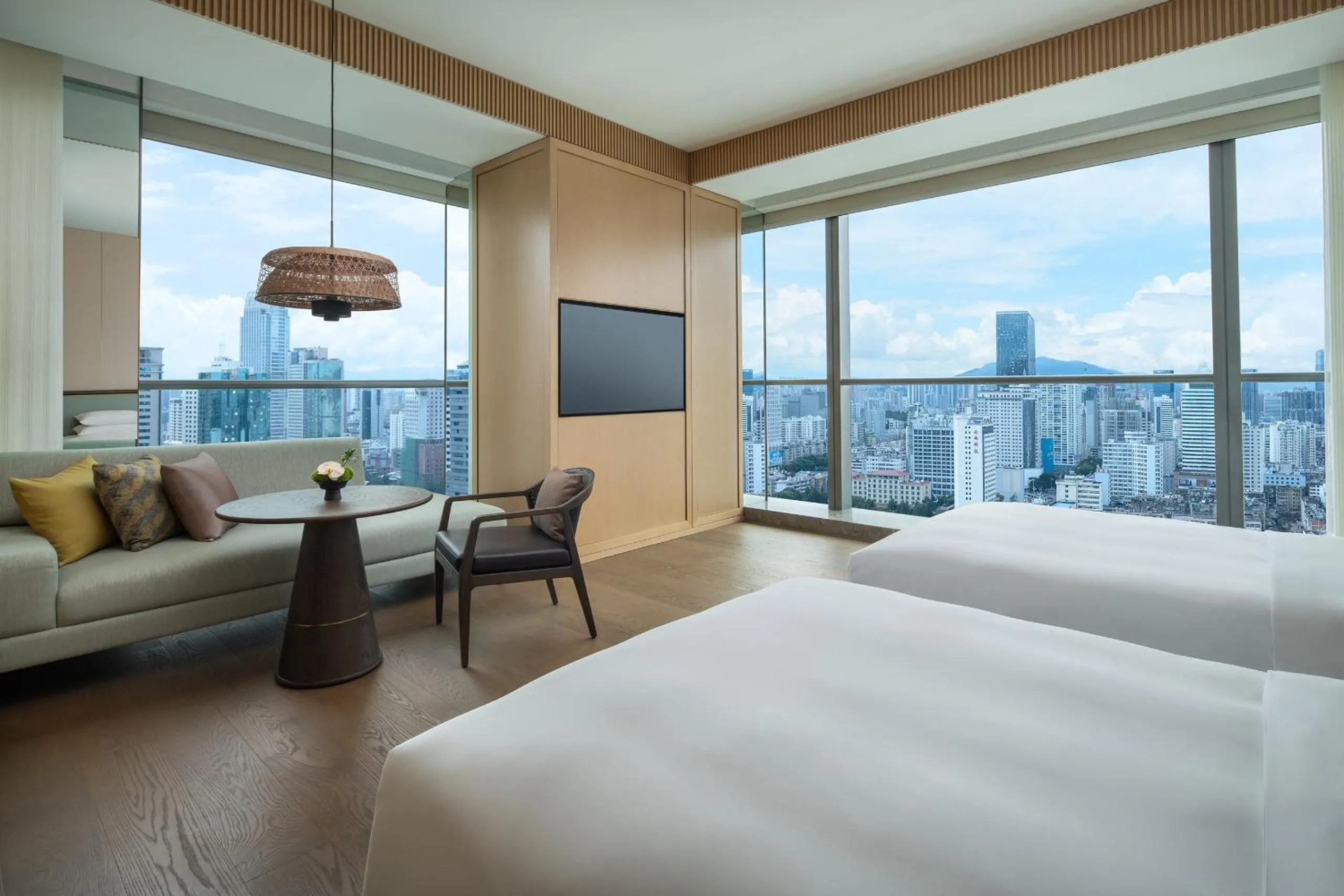 Premium Twin Room with Club Access in Grand Hyatt Kunming