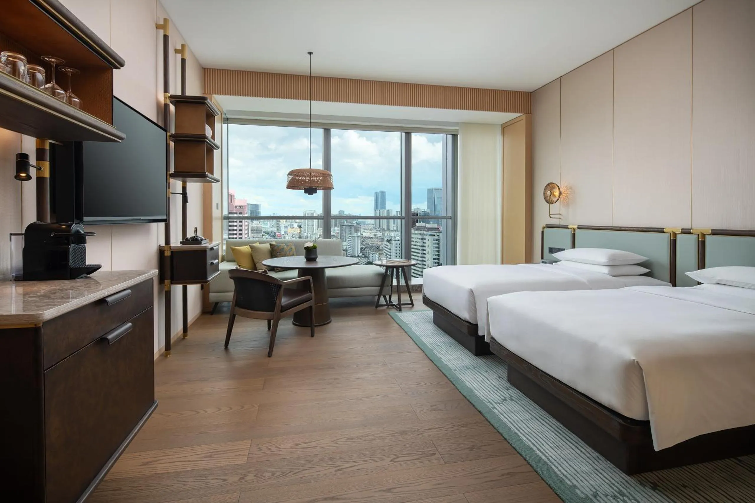 Deluxe Twin Room in Grand Hyatt Kunming