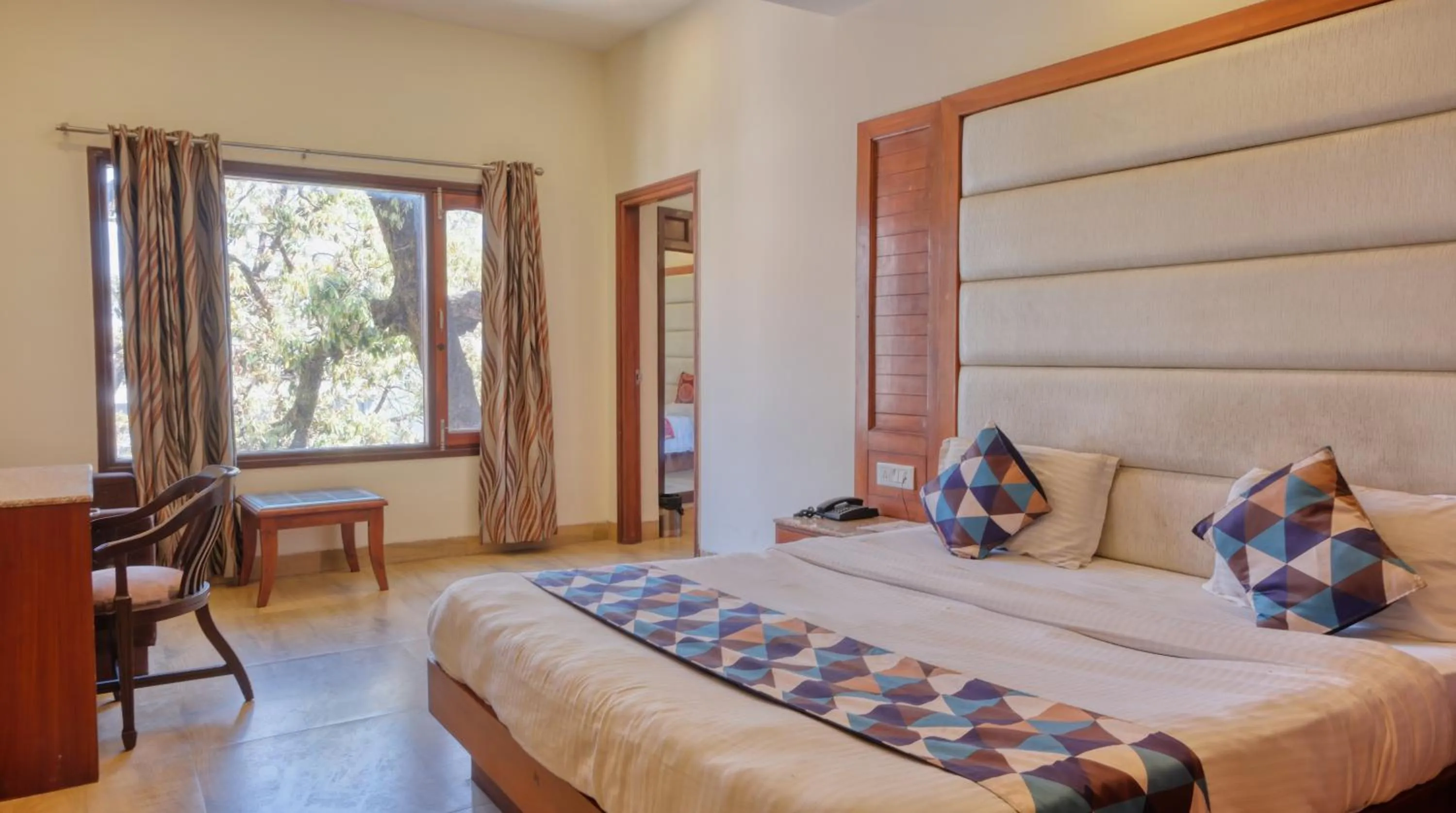 Double Room with Mountain View in Basera Hotel, Mall Road