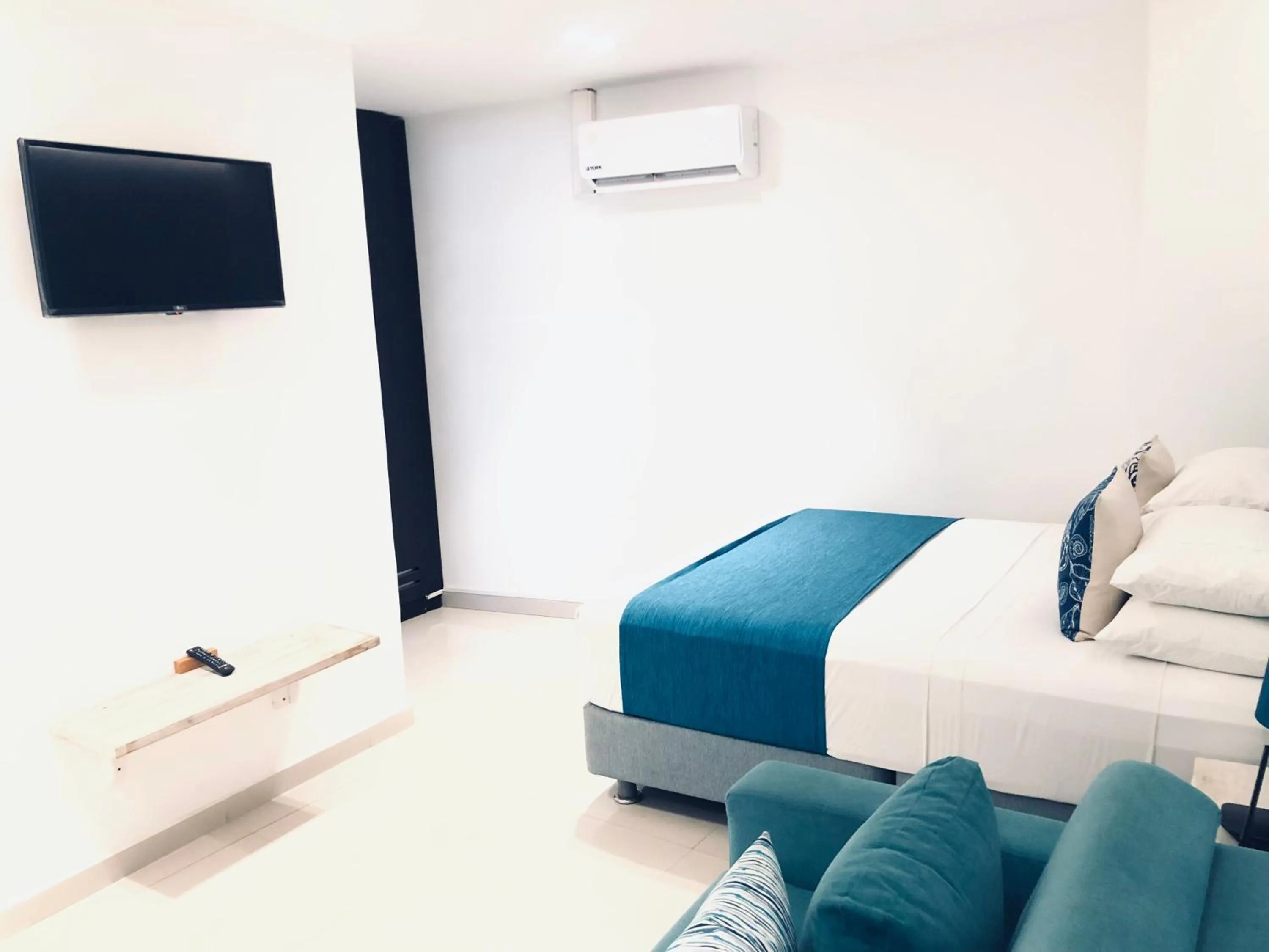 Standard Apartment in White Coral ApartaSuites