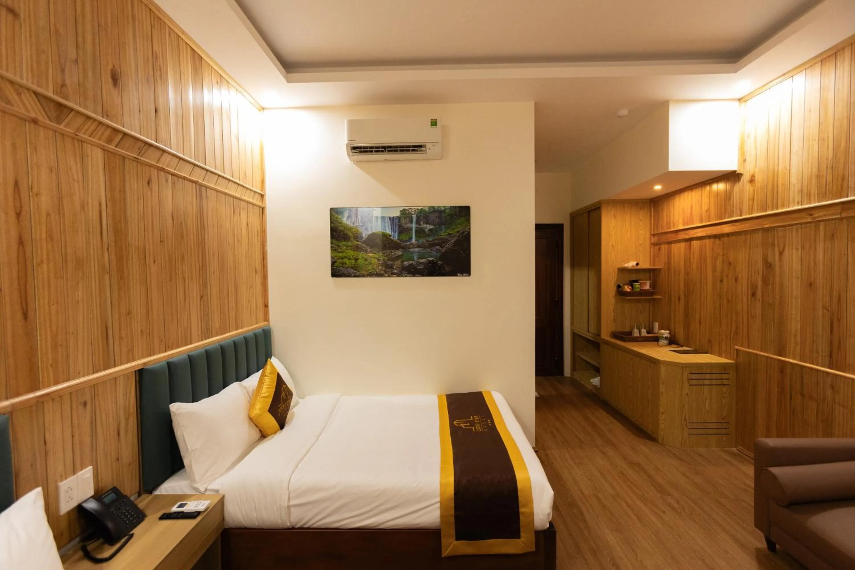 Standard Double Room - single occupancy in LuckyStar Hotel