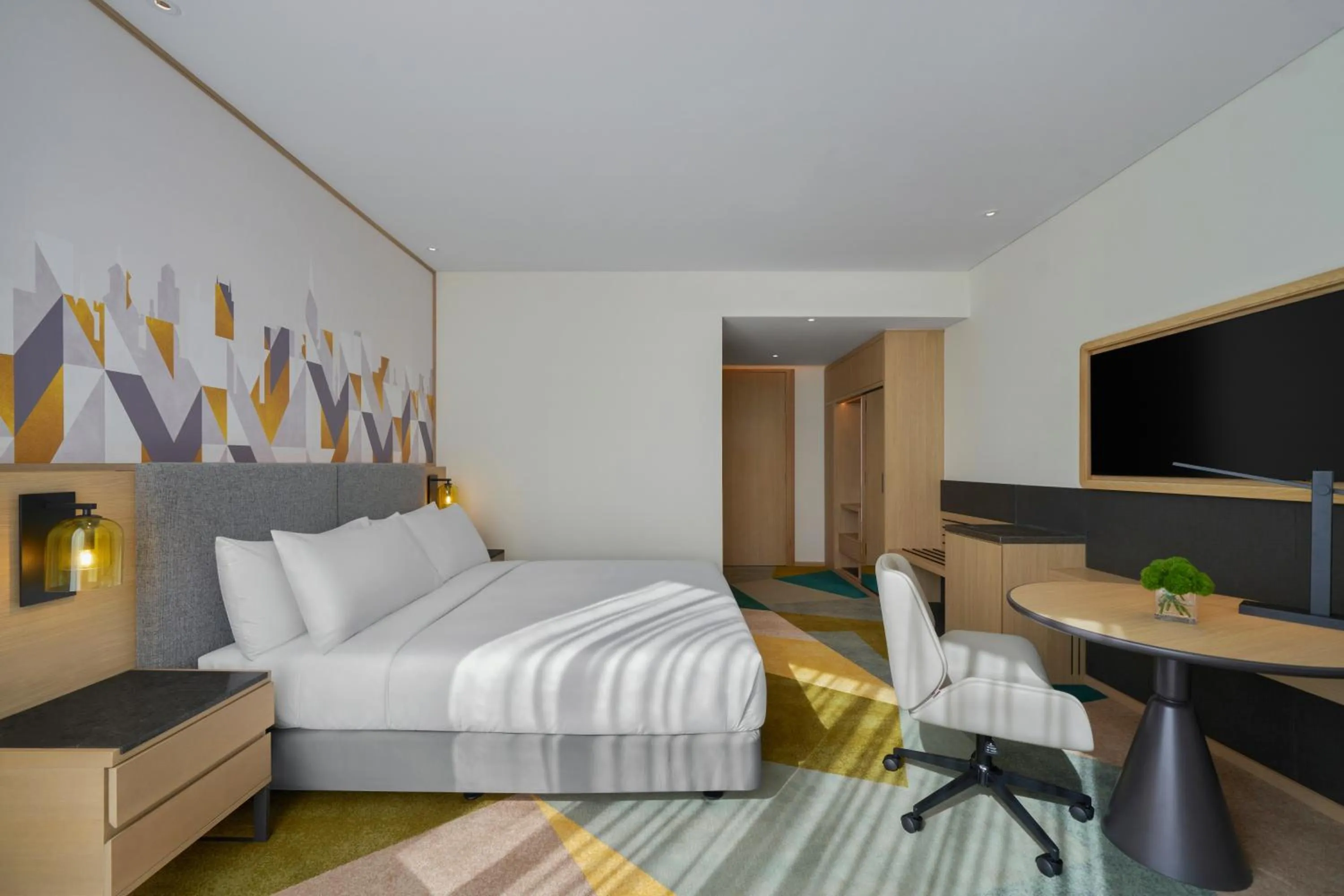 Standard King Room in Holiday Inn & Suites Vientiane by IHG