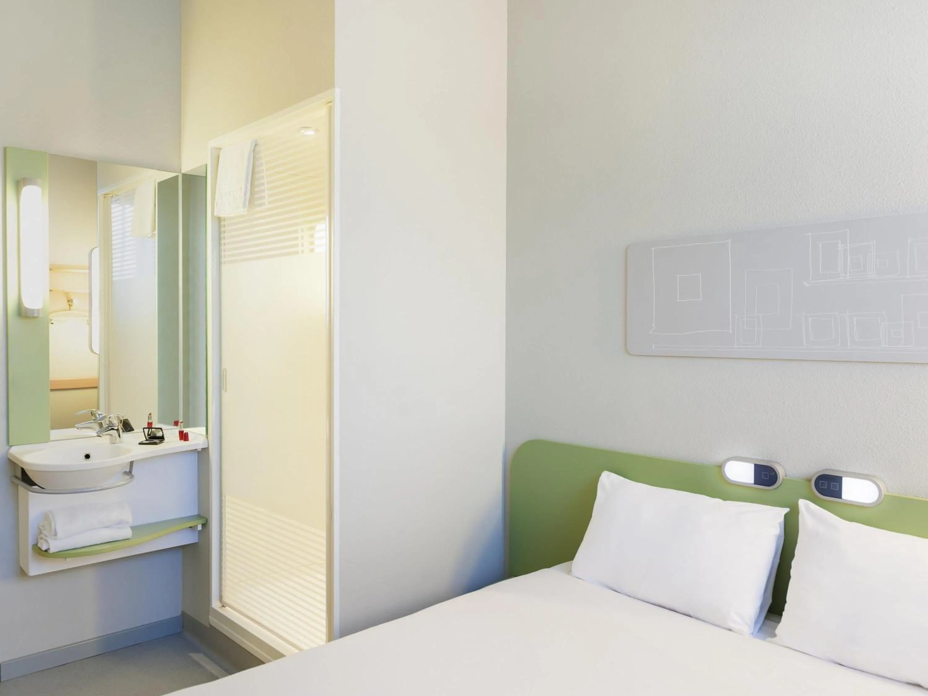 Twin Room in Ibis Budget Madrid Calle 30