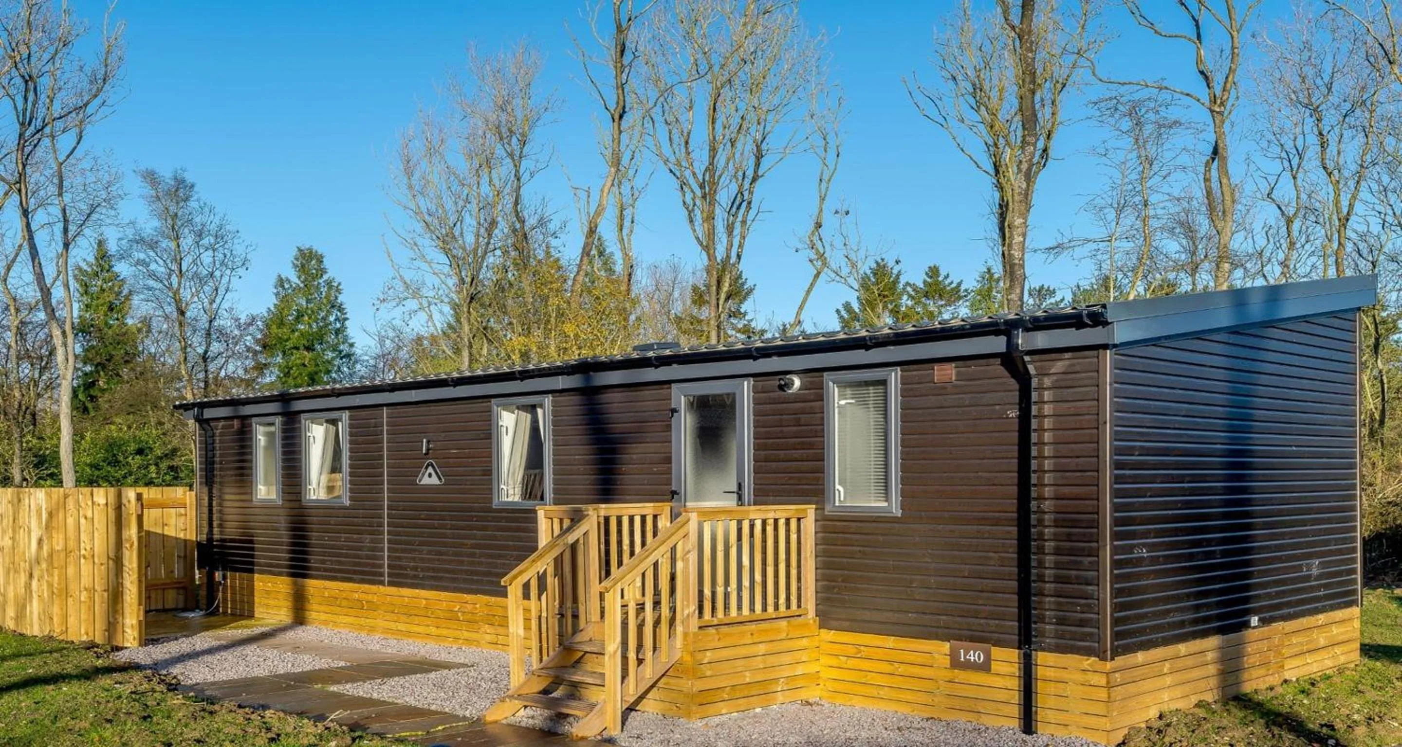One-Bedroom Cabin with Double Bed - Non-Smoking in Best Western Plus Kenwick Park Hotel