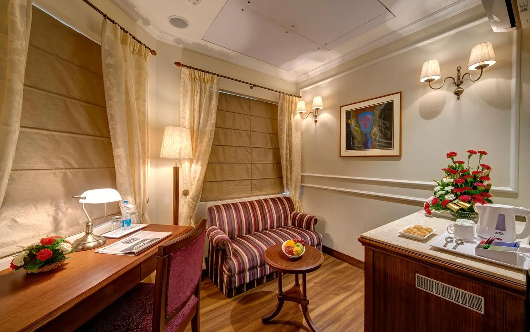 Suite with Complimentary Happy Hours at Cheers from 6 to 8 pm, Complimentary Entry to Phenix Night club, Complimentary Mini Bar, Meal Credit of Rs 500 & VIP Amenities  - single occupancy in The Astor