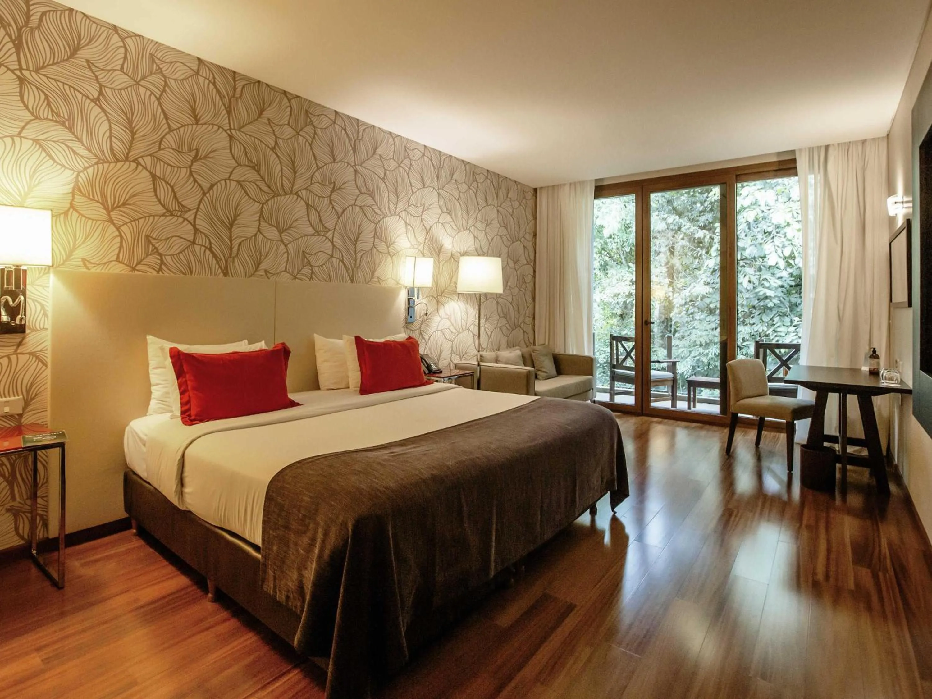 Superior King Room in Mercure Iguazu Hotel Iru