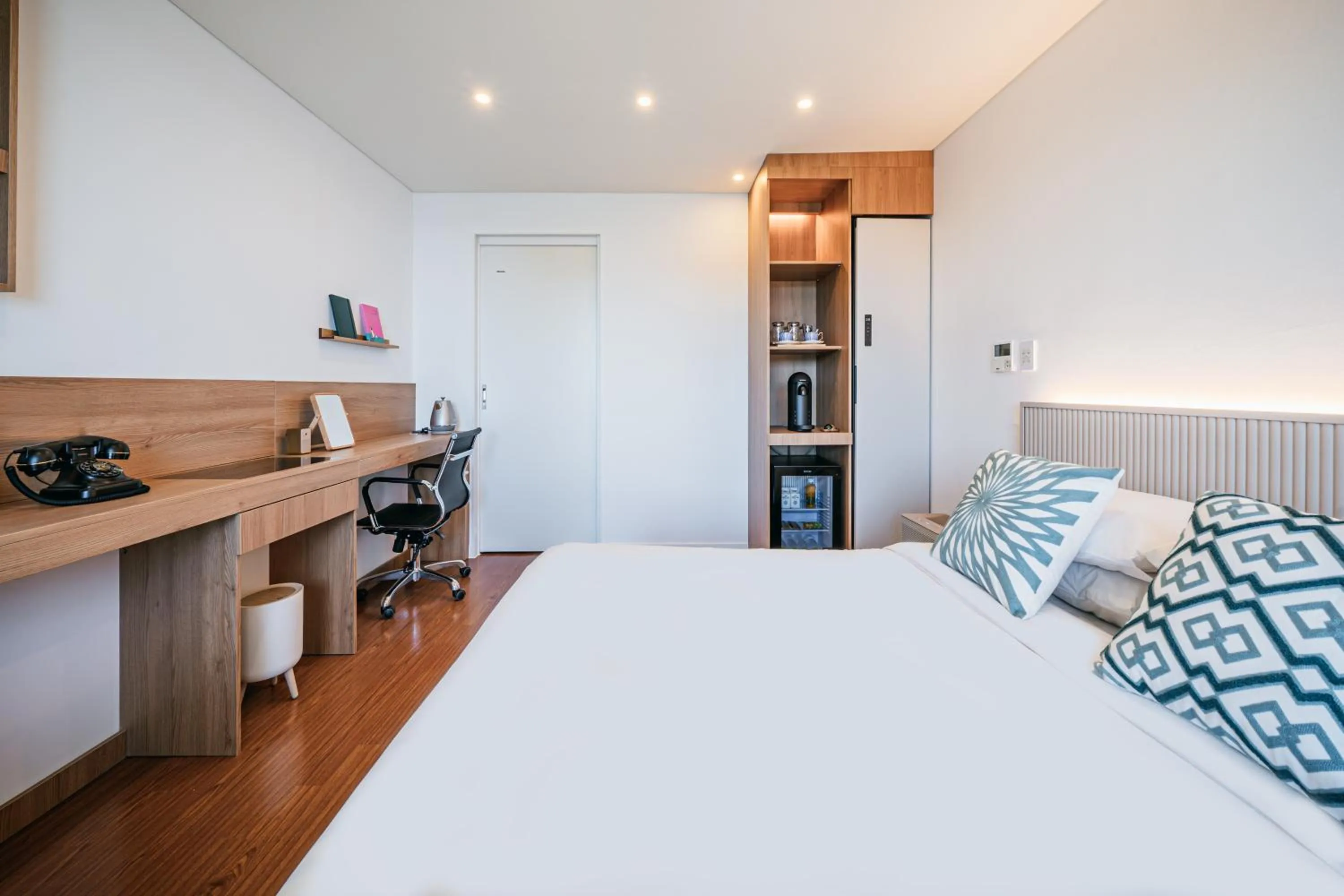 Deluxe Double Room with City View in Hotel Yeon